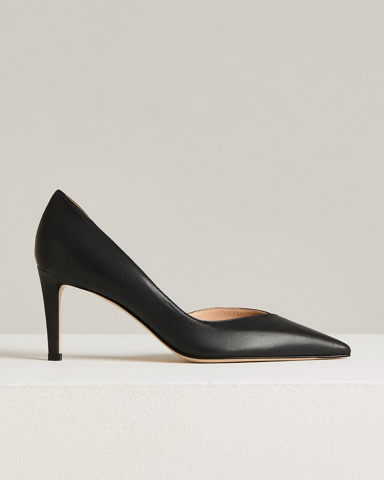 dark grey two-tone leather pump