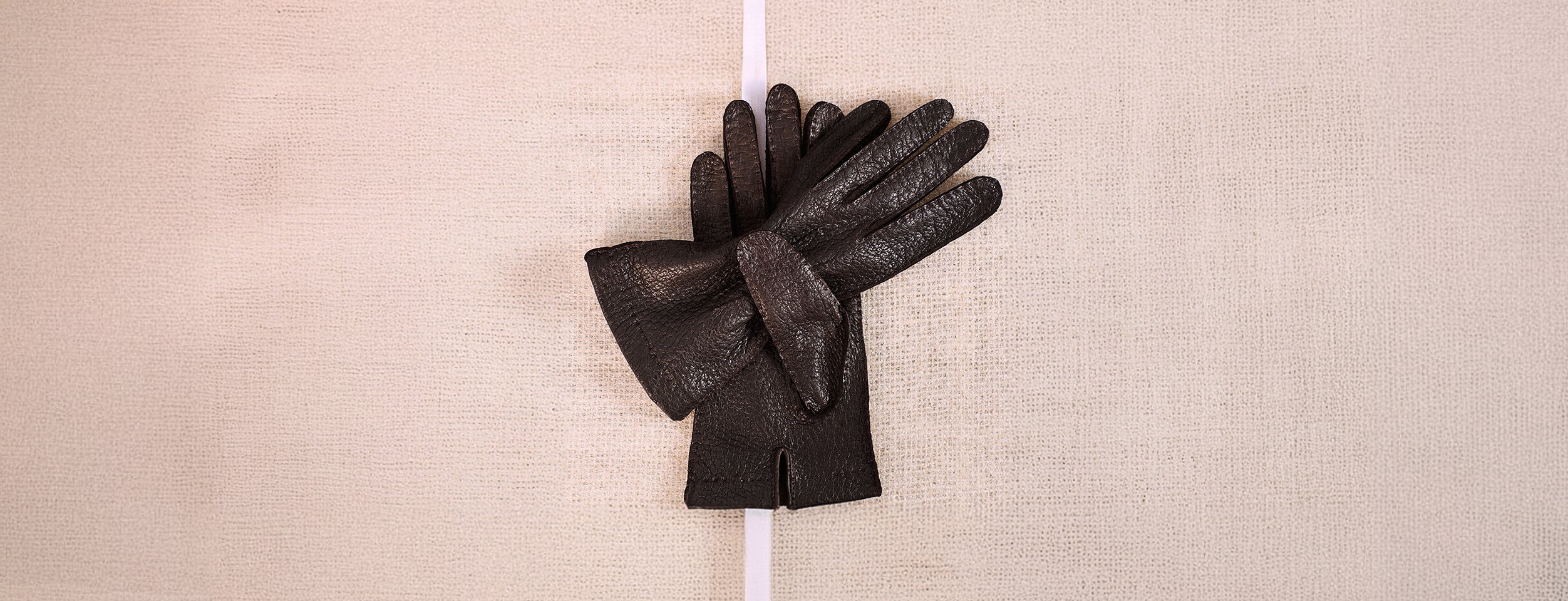 Women's elegant scarves, gloves & hats
