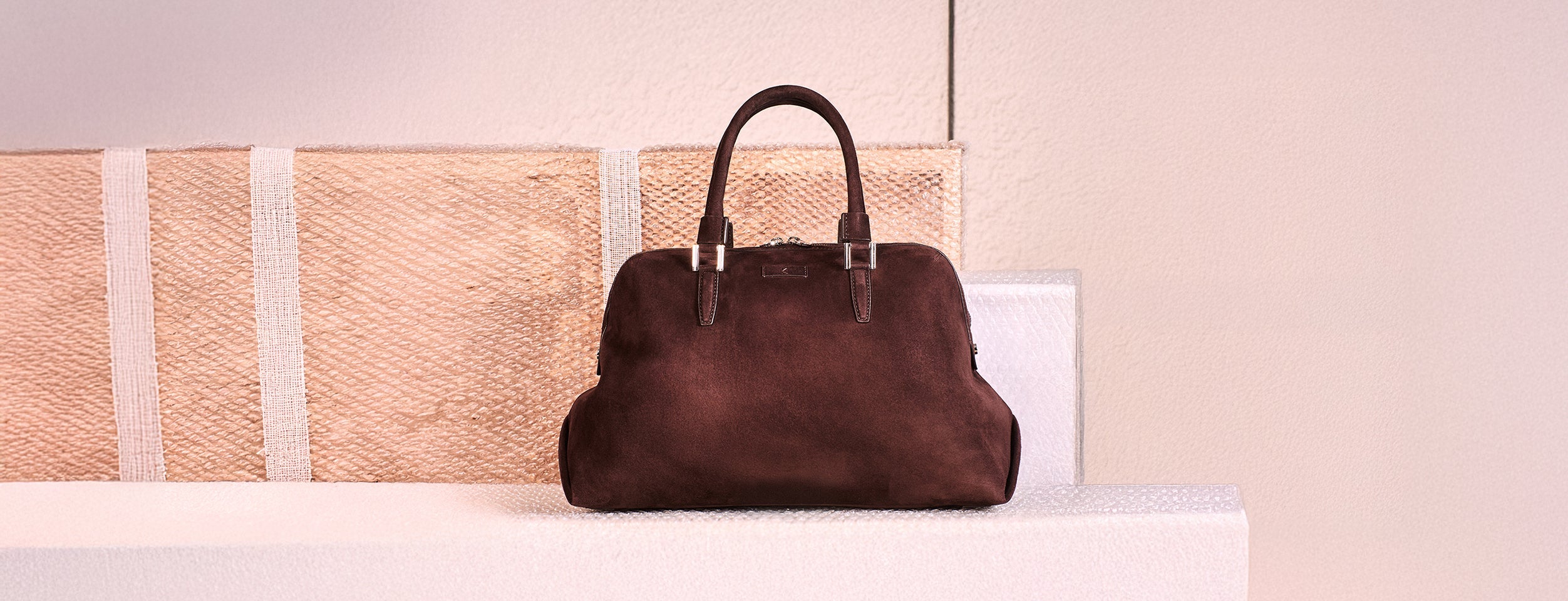 Women's fine bags & wallets