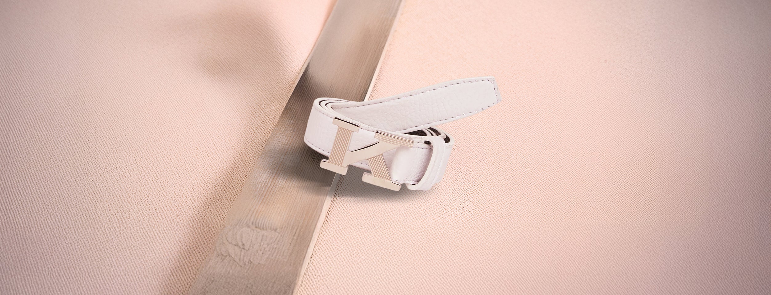 Women's elegant belts