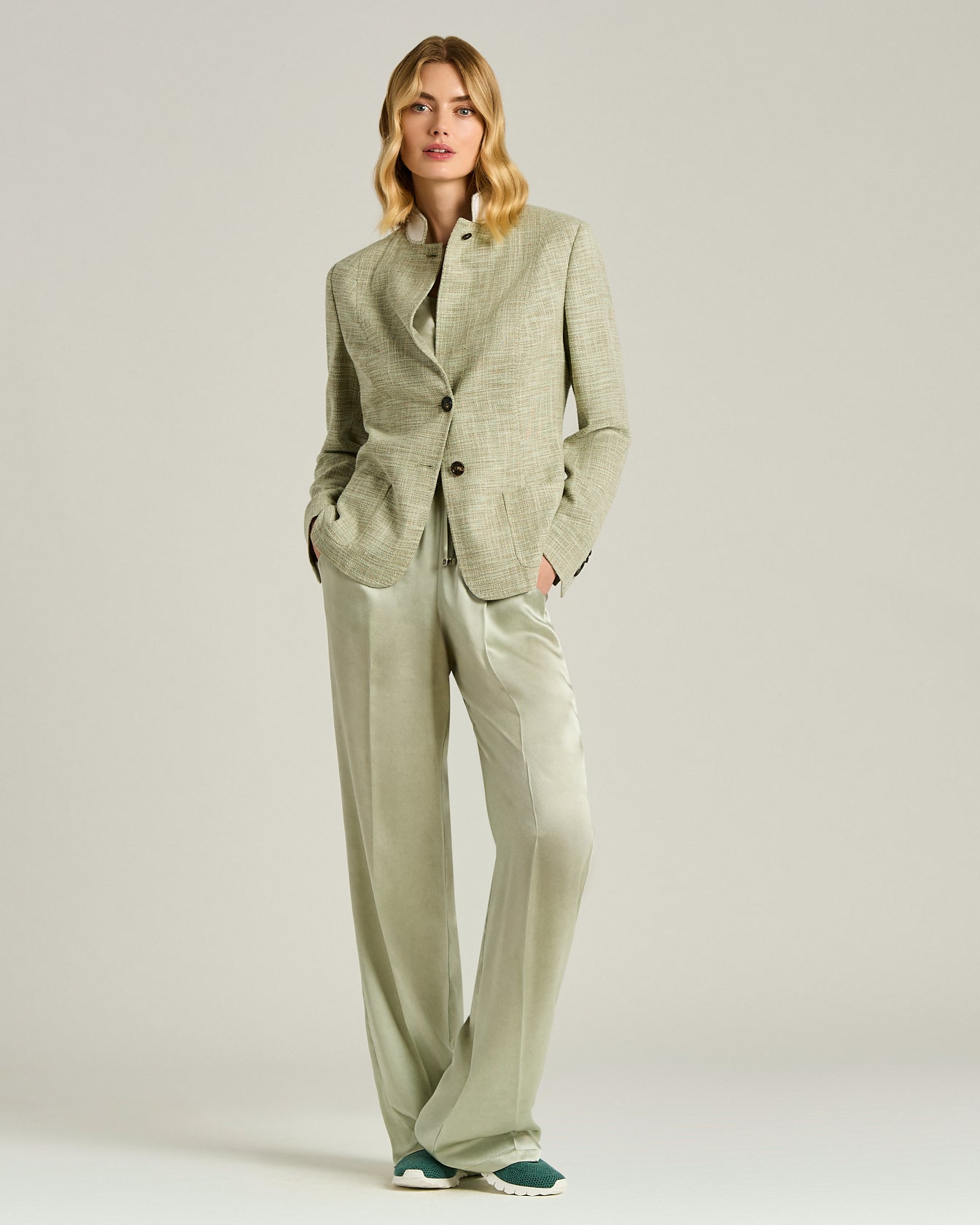 Women's fluid silk satin trousers in green | Kiton Women's fluid silk satin trousers in green | Kiton