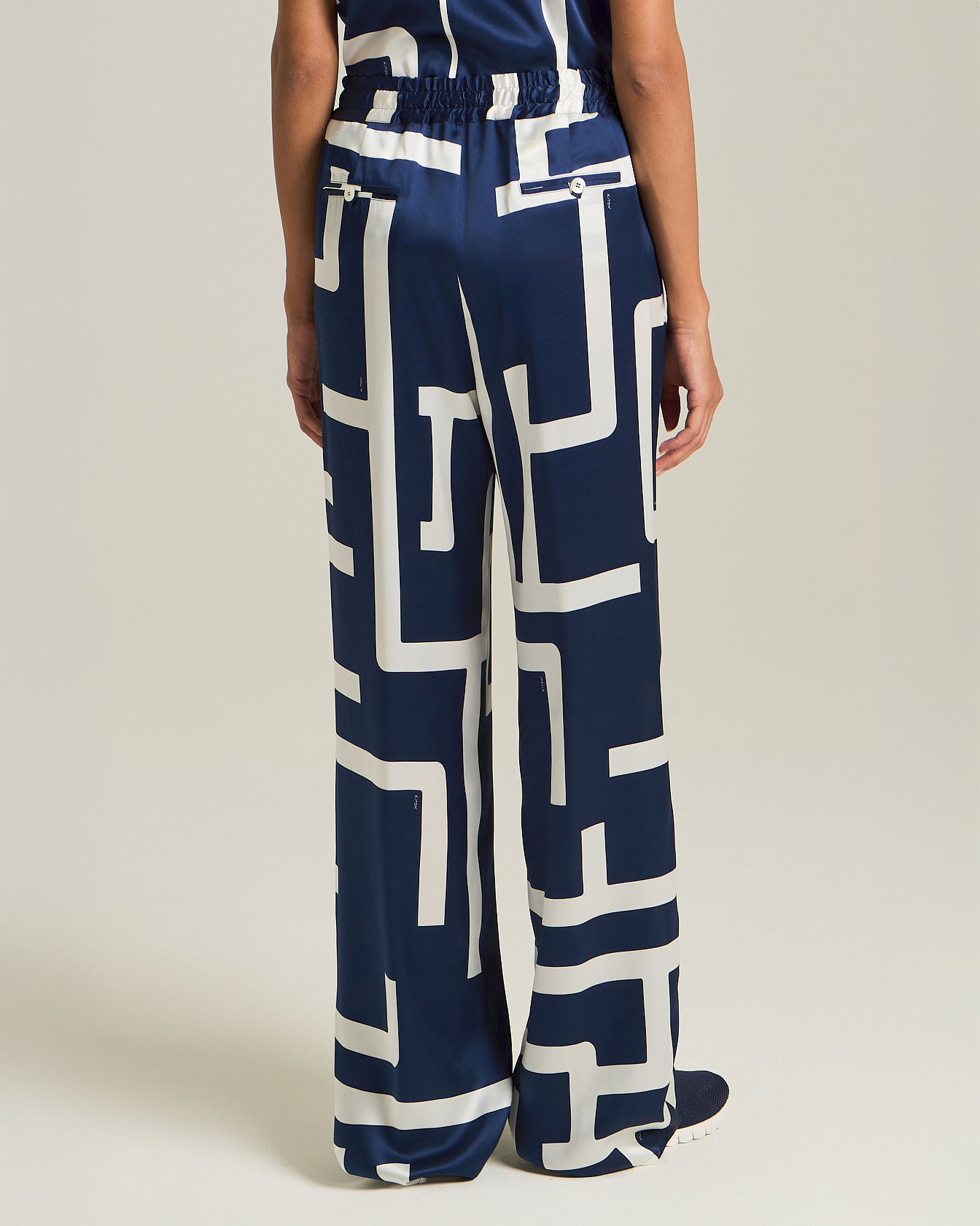 SILK TROUSERS WITH INFINITY MAZE PATTERN