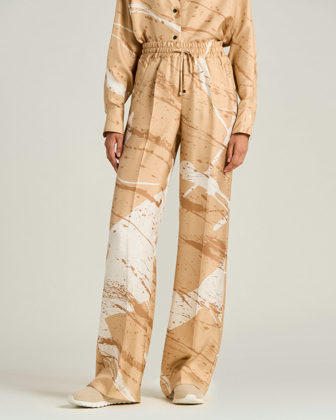 WIDE-LEG TROUSERS WITH ABSTRACT PATTERN
