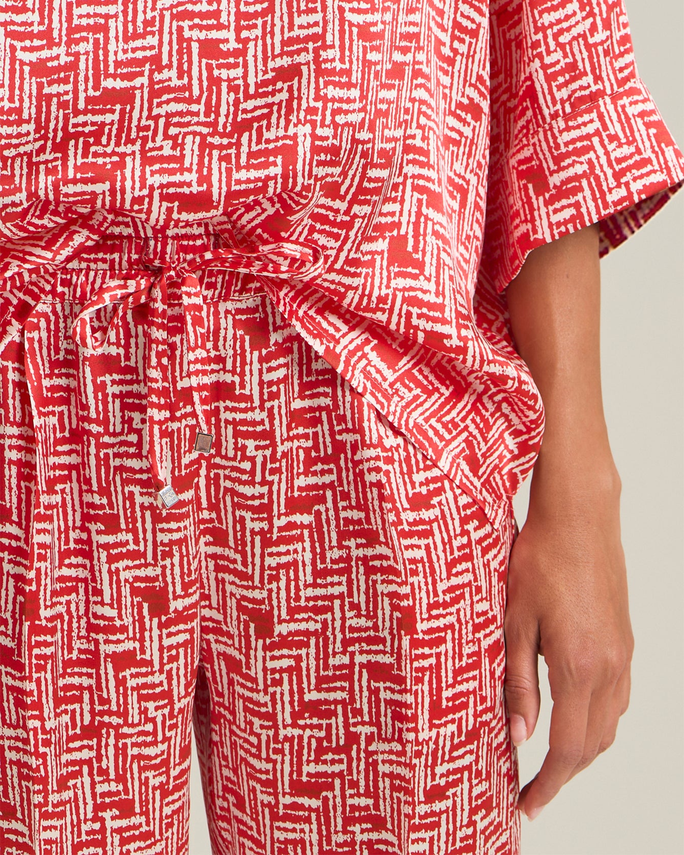 OVERSIZED SILK BLOUSE WITH SCARLET STAIRS PATTERN