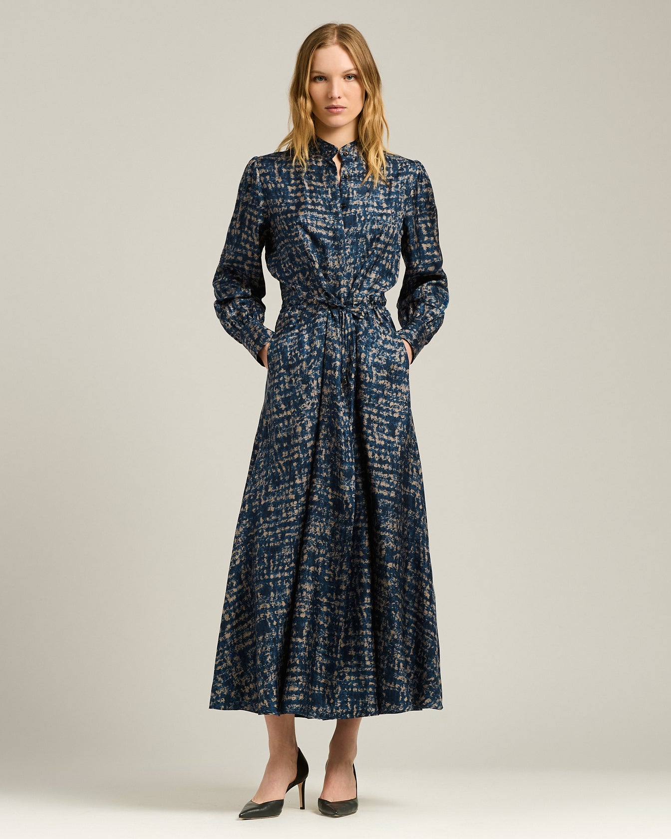 LONG SILK DRESS WITH ABSTRACT PICTORIAL MOTIF