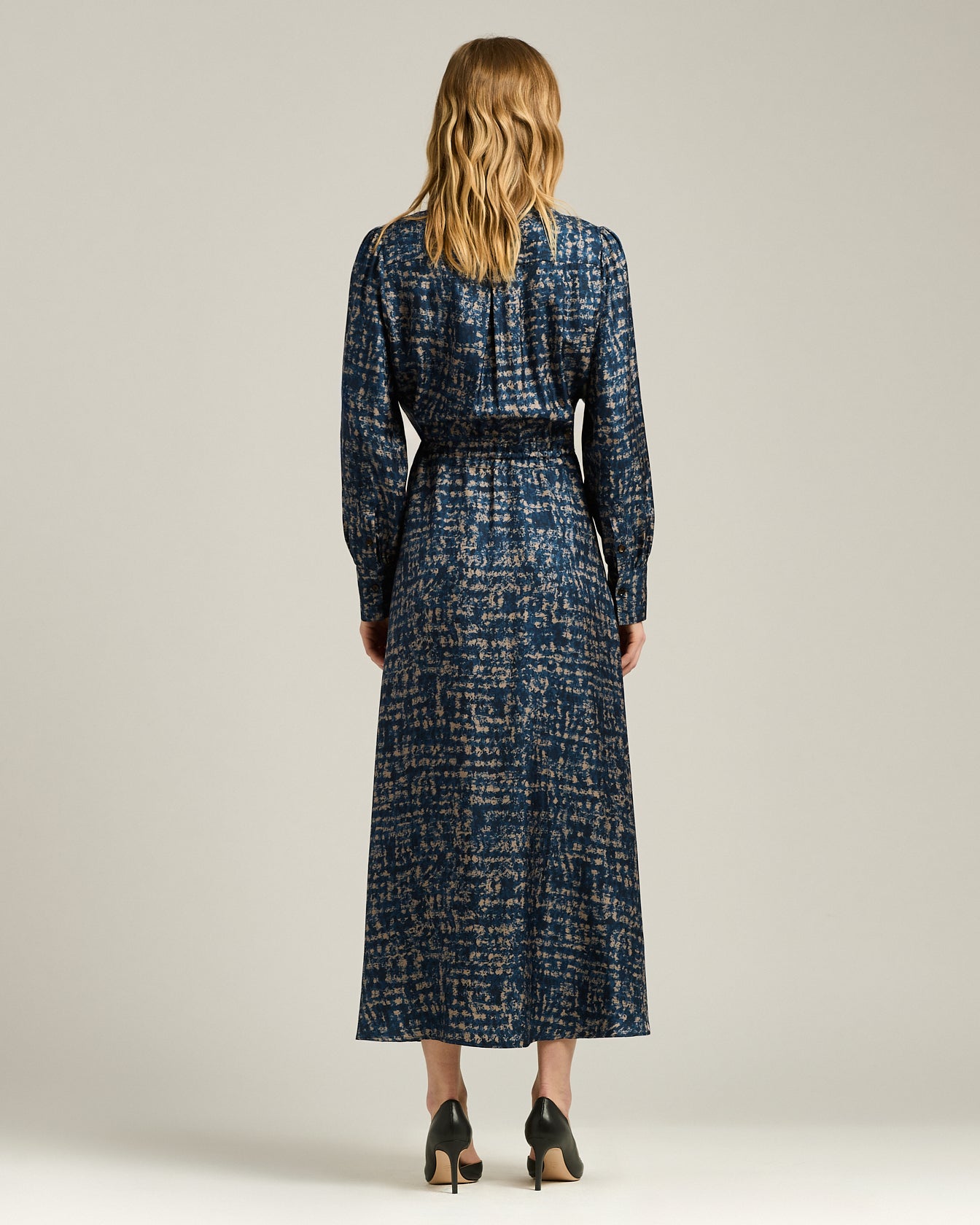 LONG SILK DRESS WITH ABSTRACT PICTORIAL MOTIF