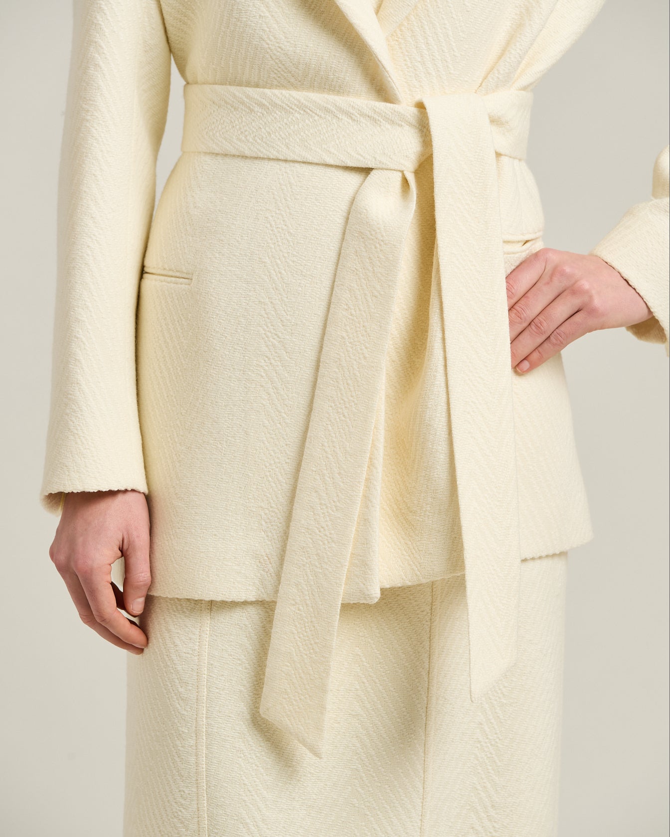 CREAM WHITE SINGLE-BREASTED WOOL JACKET