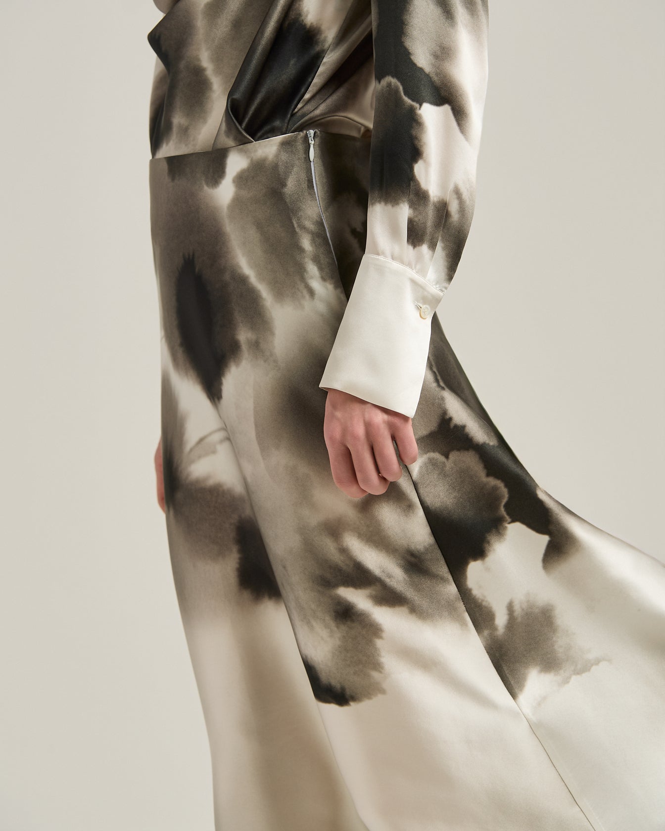 SILK LONGUETTE SKIRT