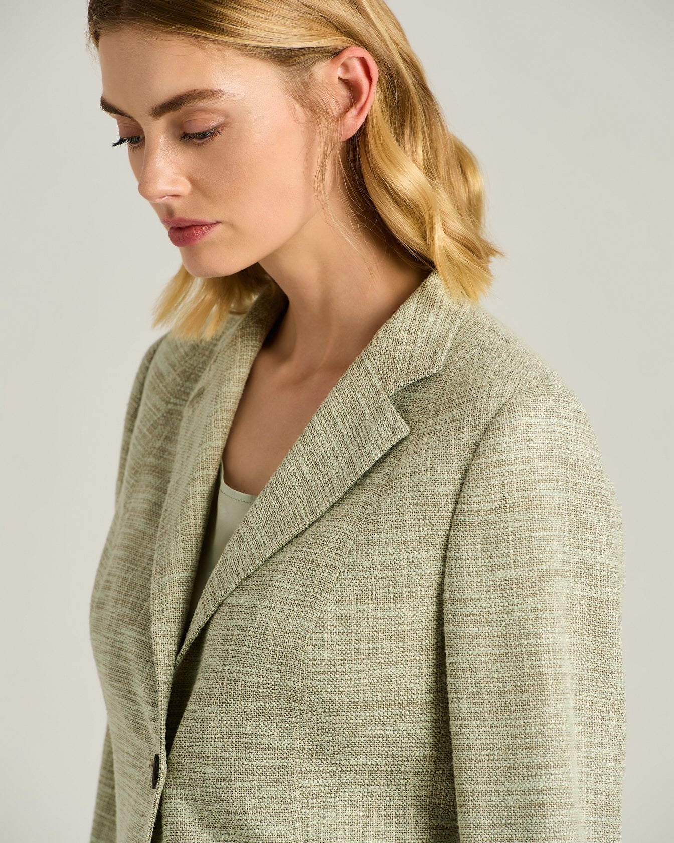 TAILORED JACKET IN FINE YARNS