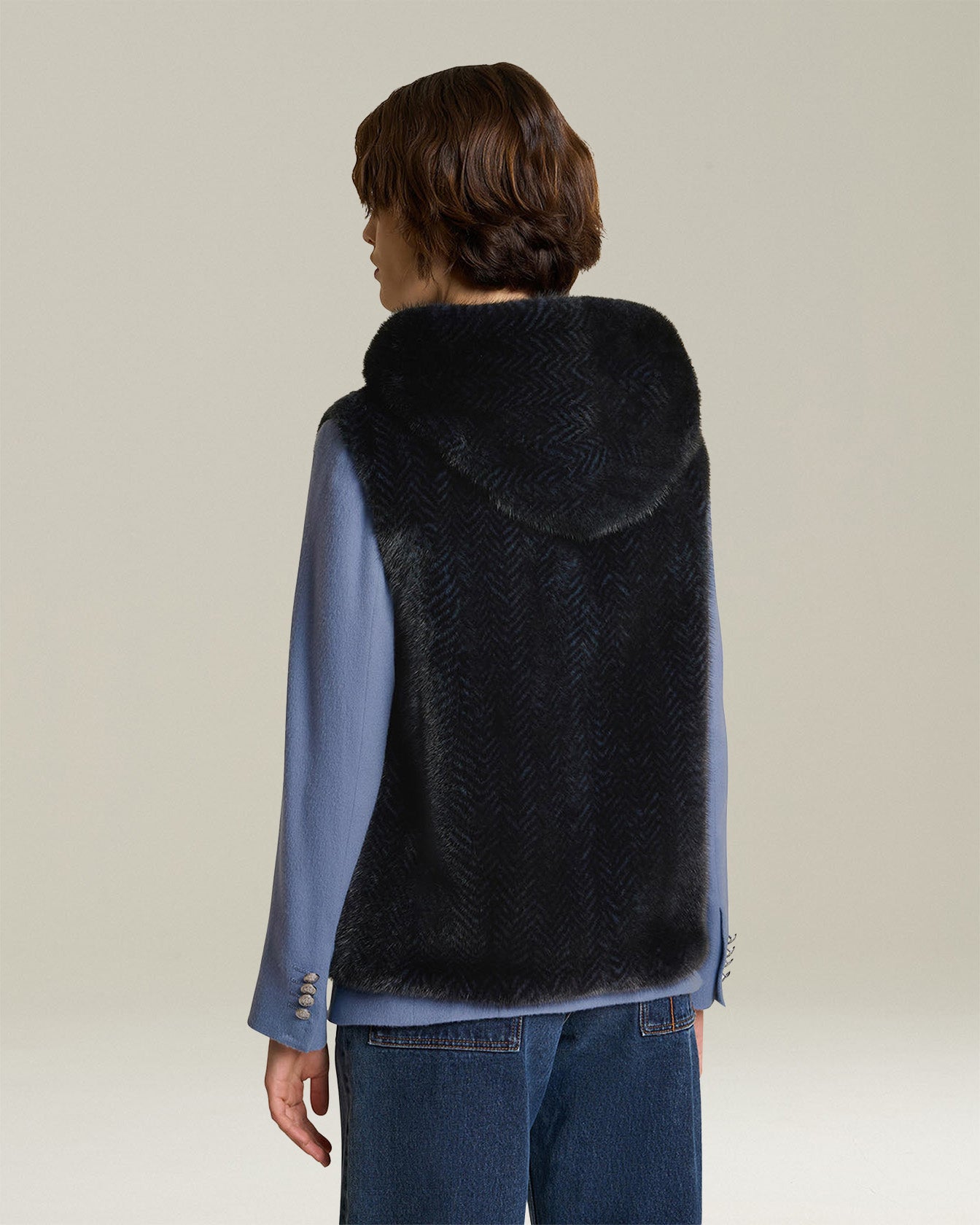 SLEEVELESS MINK JACKET