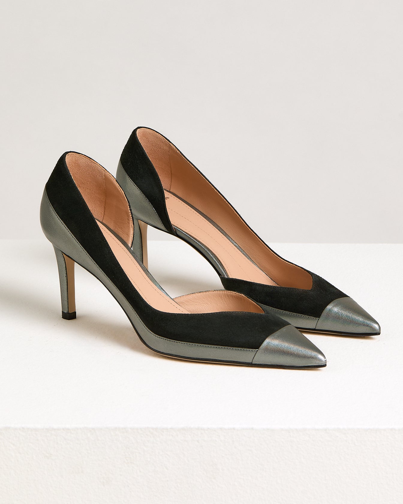 TWO-TONE BLACK & SILVER LEATHER PUMPS