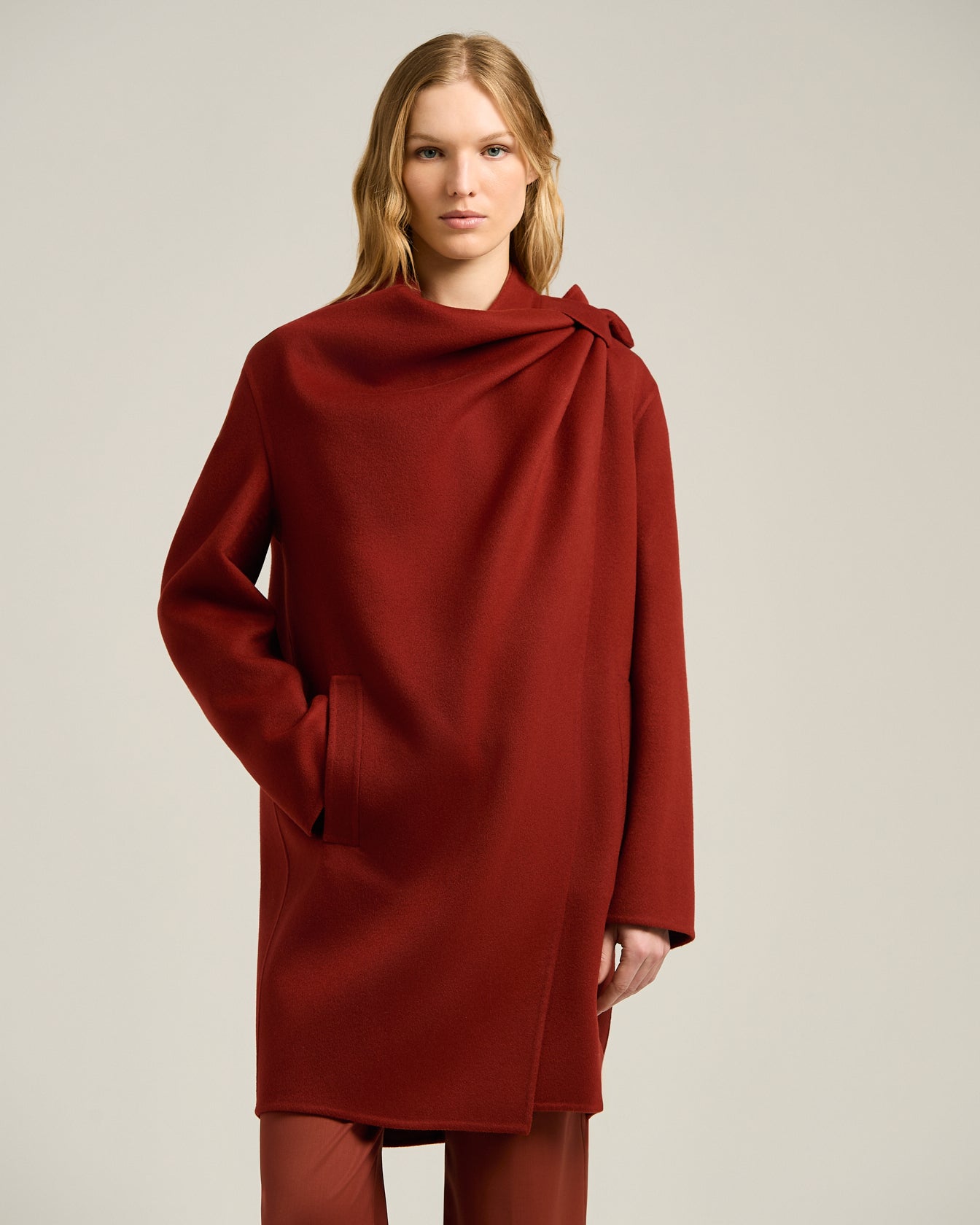 PURE CASHMERE OVERCOAT WITH SARTORIAL KNOT