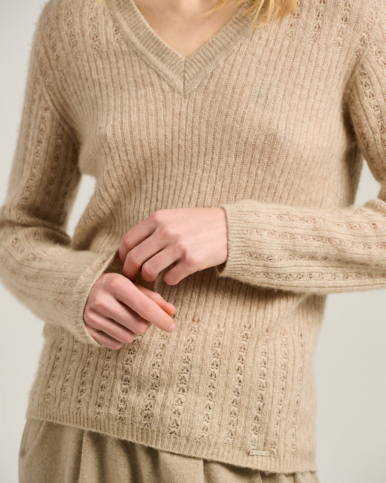 CASHMERE AND SILK OPENWORK V-NECK SWEATER