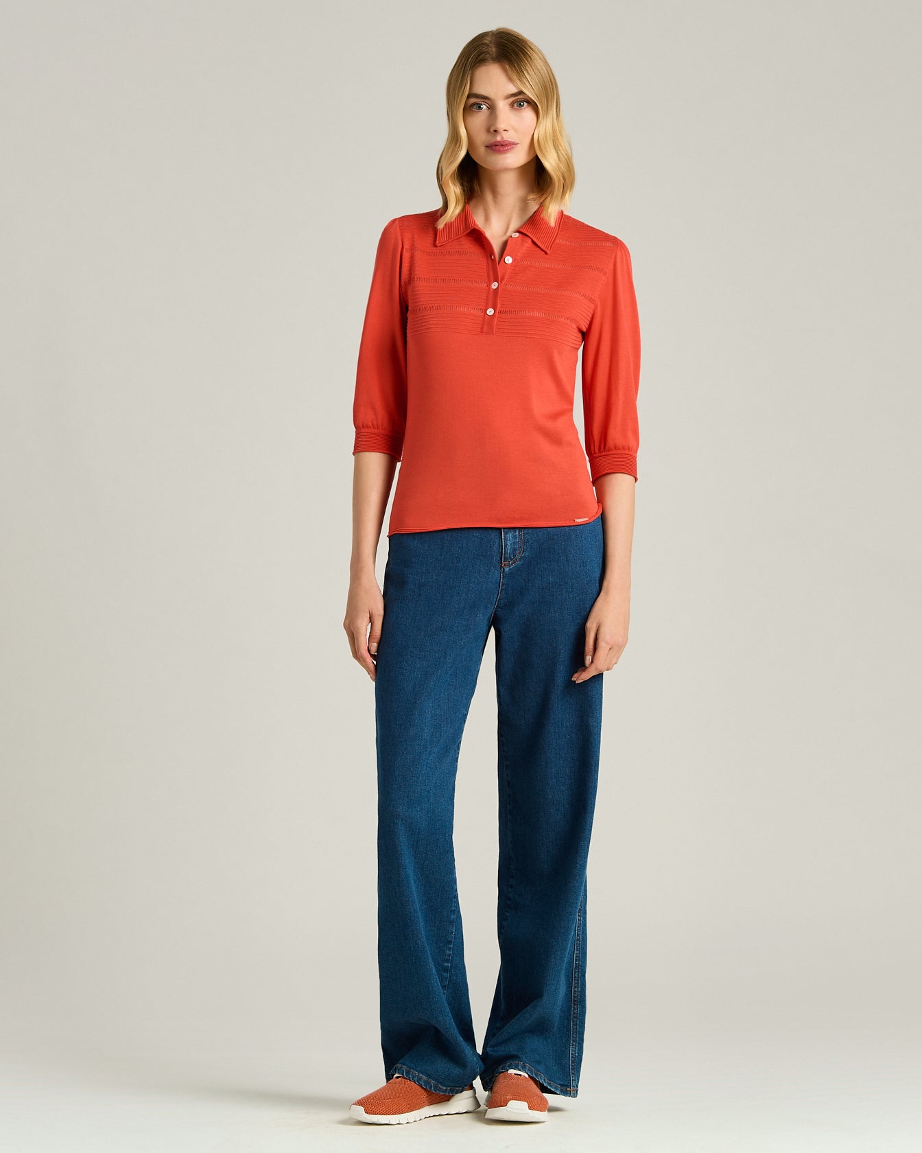 Women's coral silk polo with mother-of-pearl buttons | Kiton