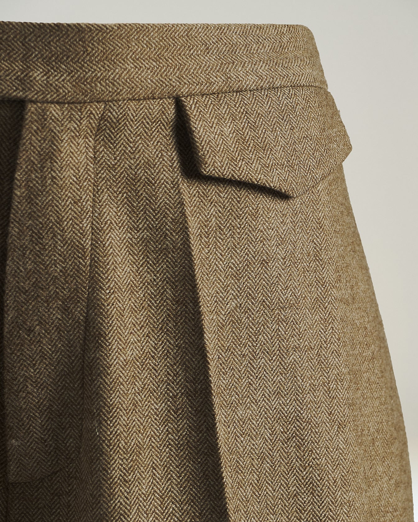 TAILORED WOOL AND CASHMERE TROUSERS