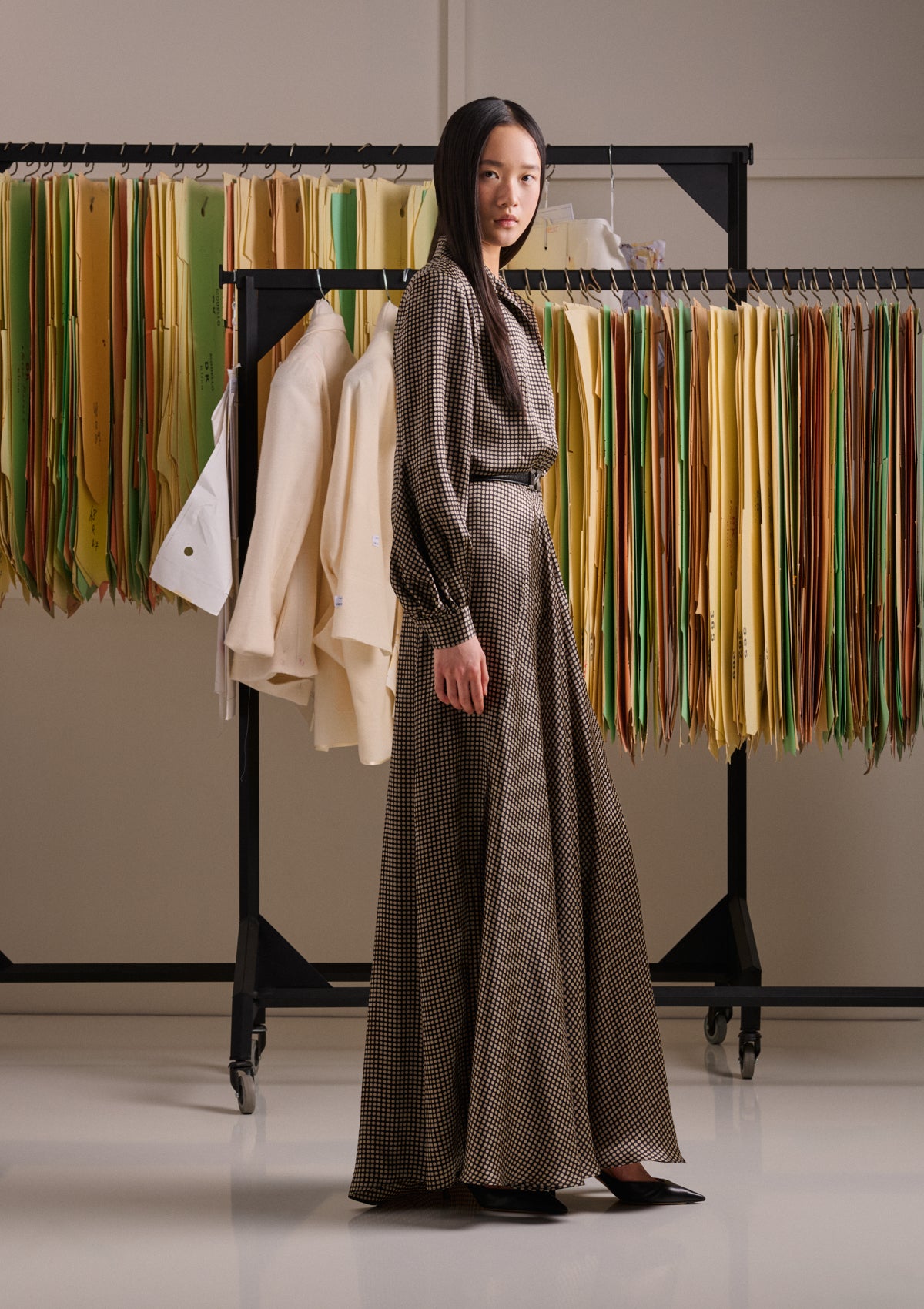 BLACK/SAND SILK DRESS 4