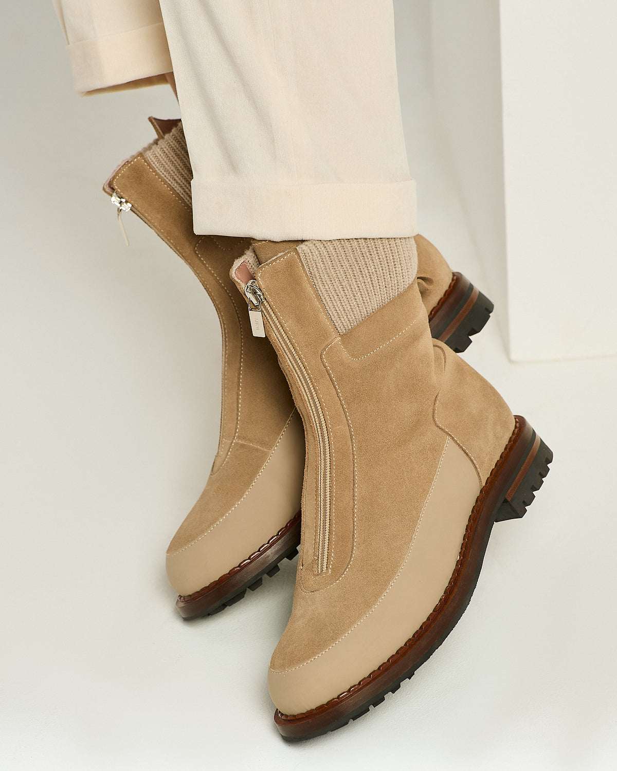 TAUPE ANKLE BOOT CALFSKIN 3