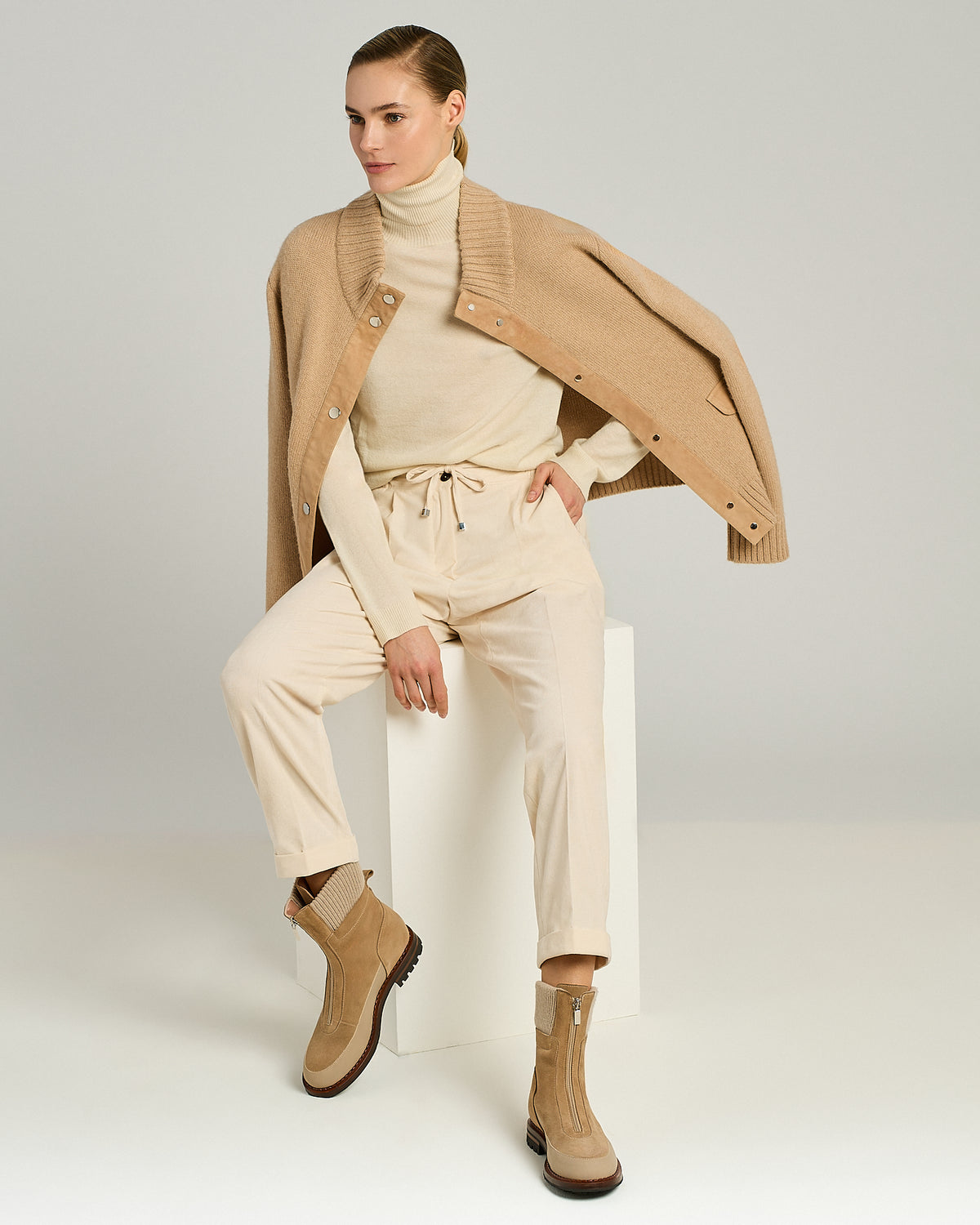 TAUPE ANKLE BOOT CALFSKIN 5