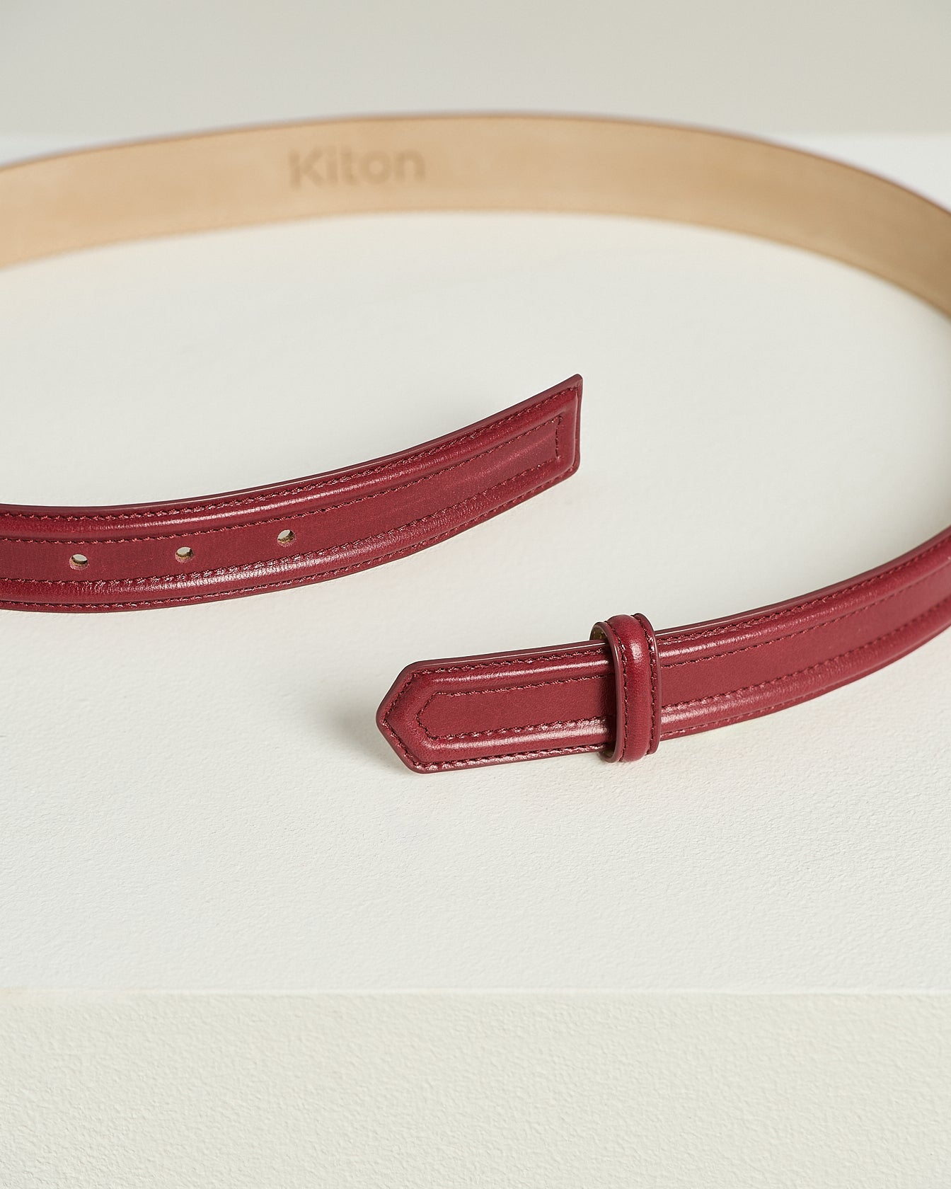 LEATHER BELT WITH PADDED EDGES