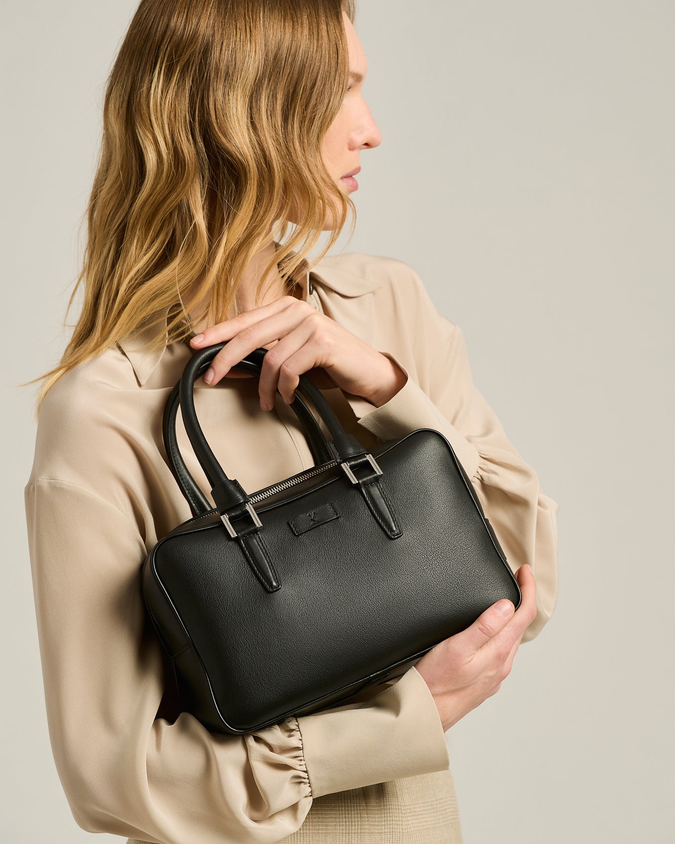 “KISS ME” LEATHER BAG