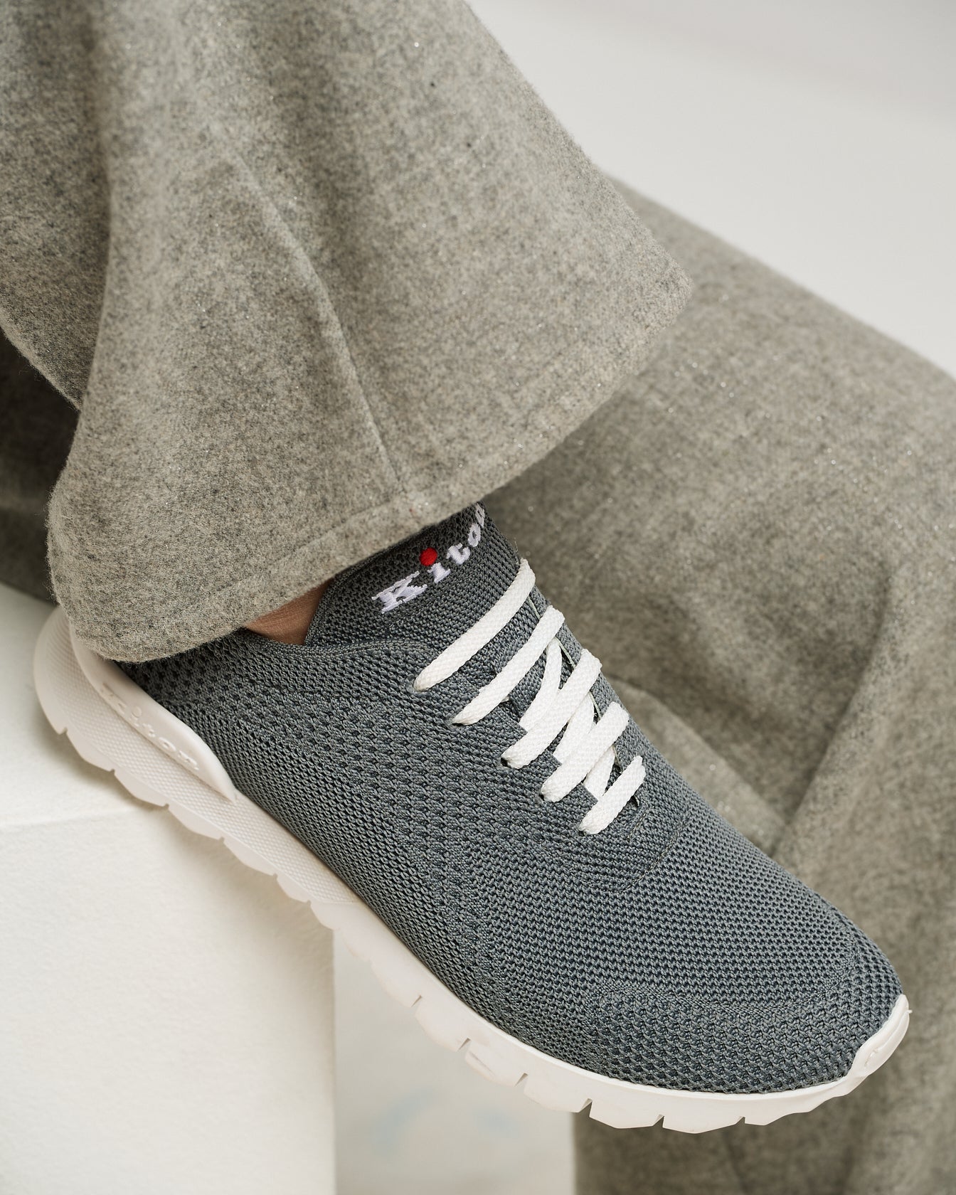“FIT” TRAINERS IN LIGHT GRAY COTTON-KNIT