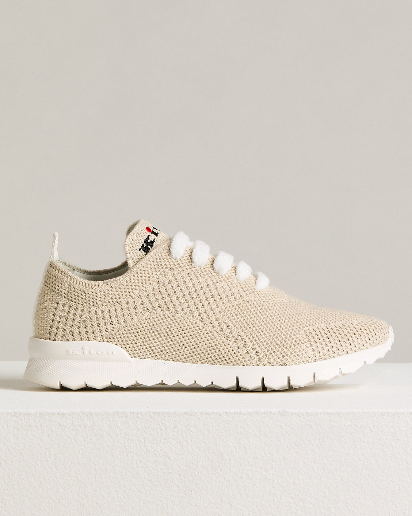 women's “fit”trainers in cream white cashmere-knit