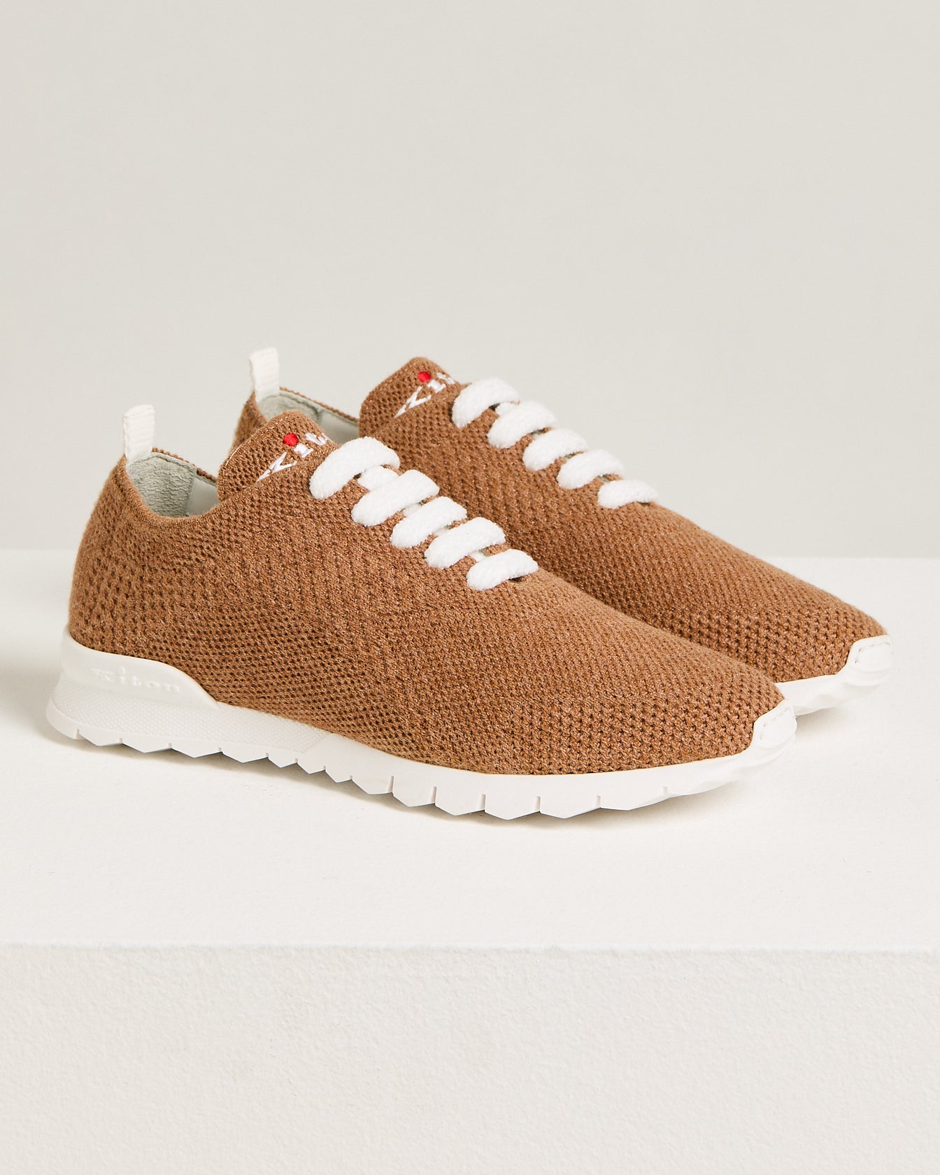 “FIT” TRAINERS IN RUST CASHMERE-KNIT
