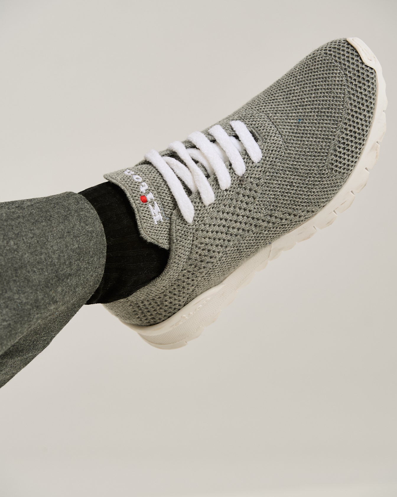 FIT GRAY CASHMERE SNEAKERS