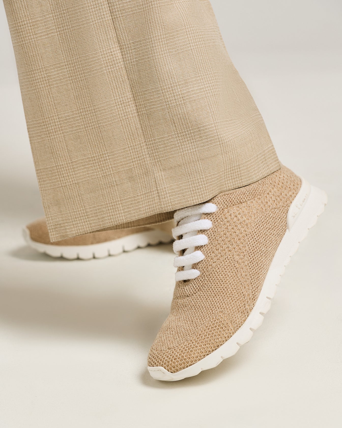“FIT” TRAINERS IN BEIGE CASHMERE-KNIT