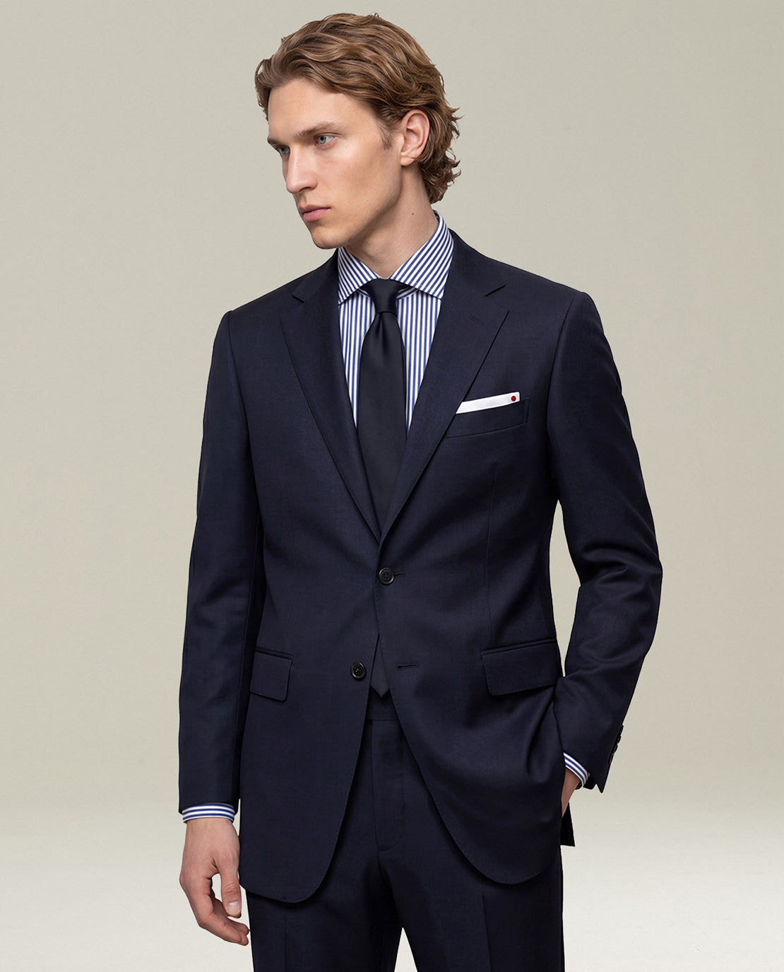 NAVY BLUE 14-MICRON WOOL SUIT WITH NATURAL SHOULDERS
