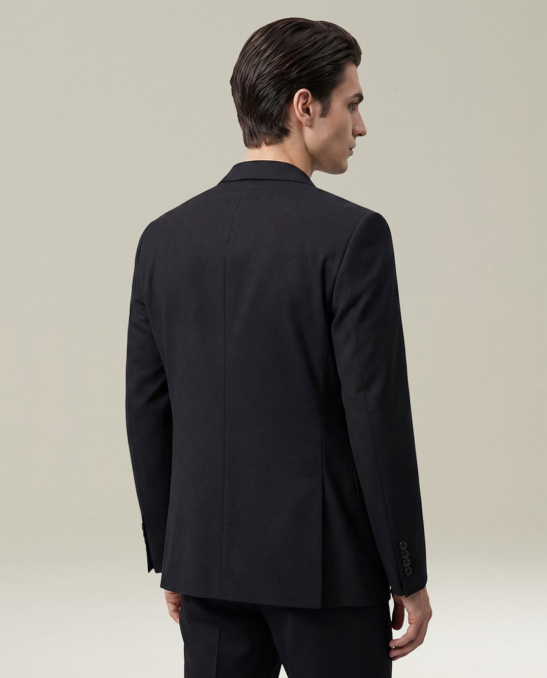 BLACK 14-MICRON WOOL SUIT WITH NATURAL SHOULDERS