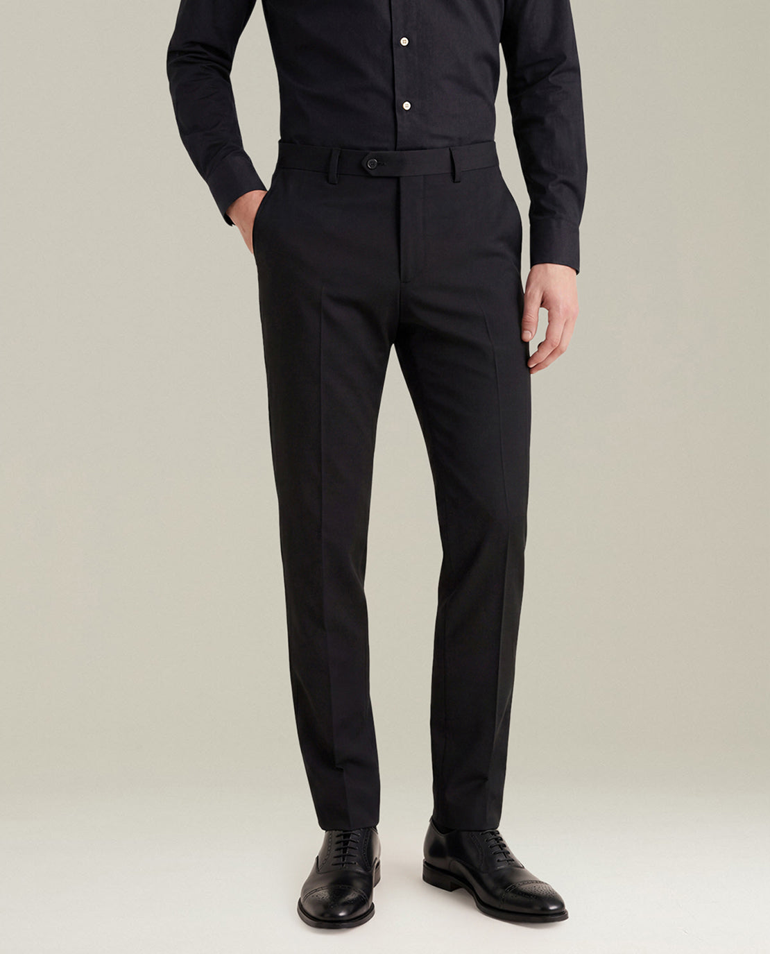 BLACK 14-MICRON WOOL SUIT WITH NATURAL SHOULDERS