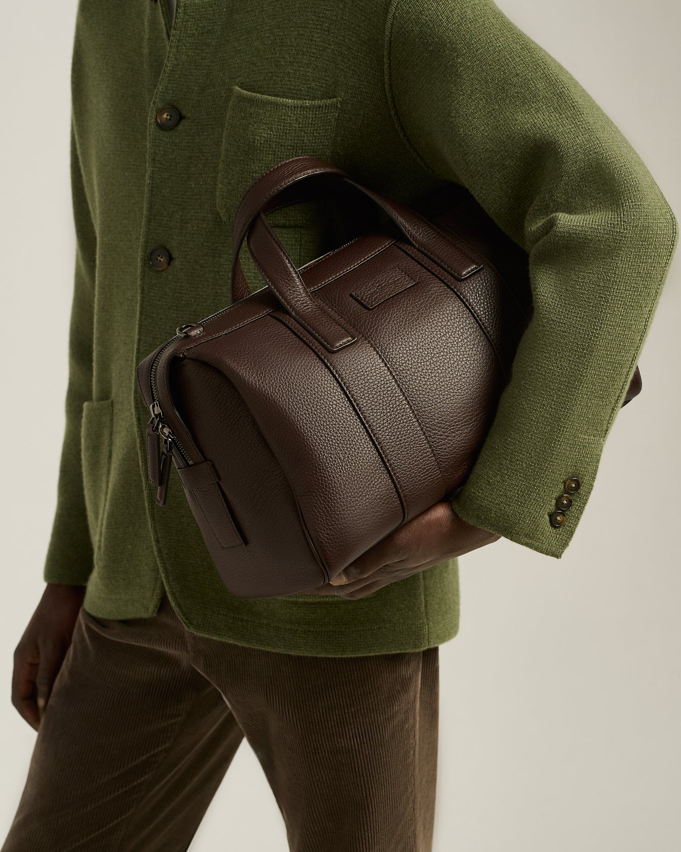 DEERSKIN TRAVEL BAG
