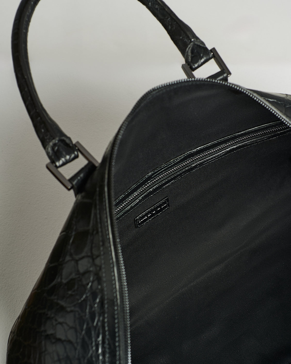 BLACK ALLIGATOR AND LAMBSKIN LEATHER HOLDALL