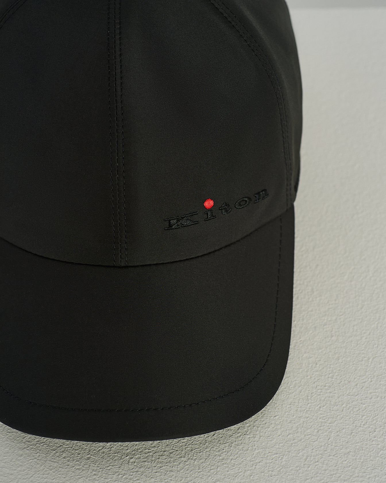 NAVY BLUE TECHNICAL FABRIC BASEBALL CAP