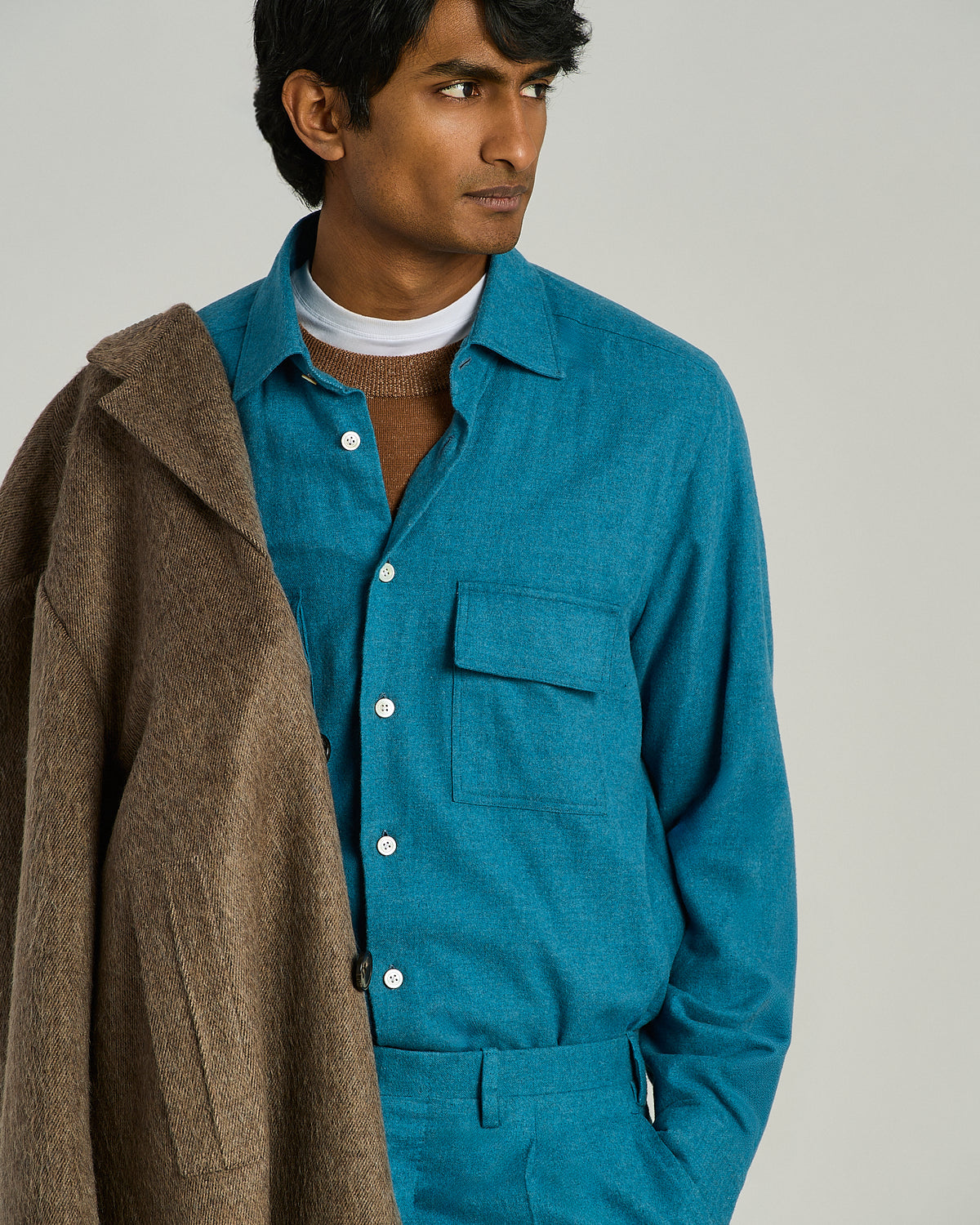 BLUE SOFT COTTON SHIRT WITH PATCH POCKETS 4