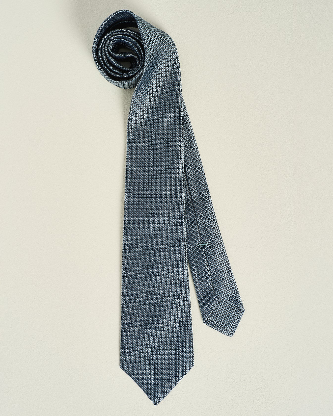 PATTERNED SILK TIE