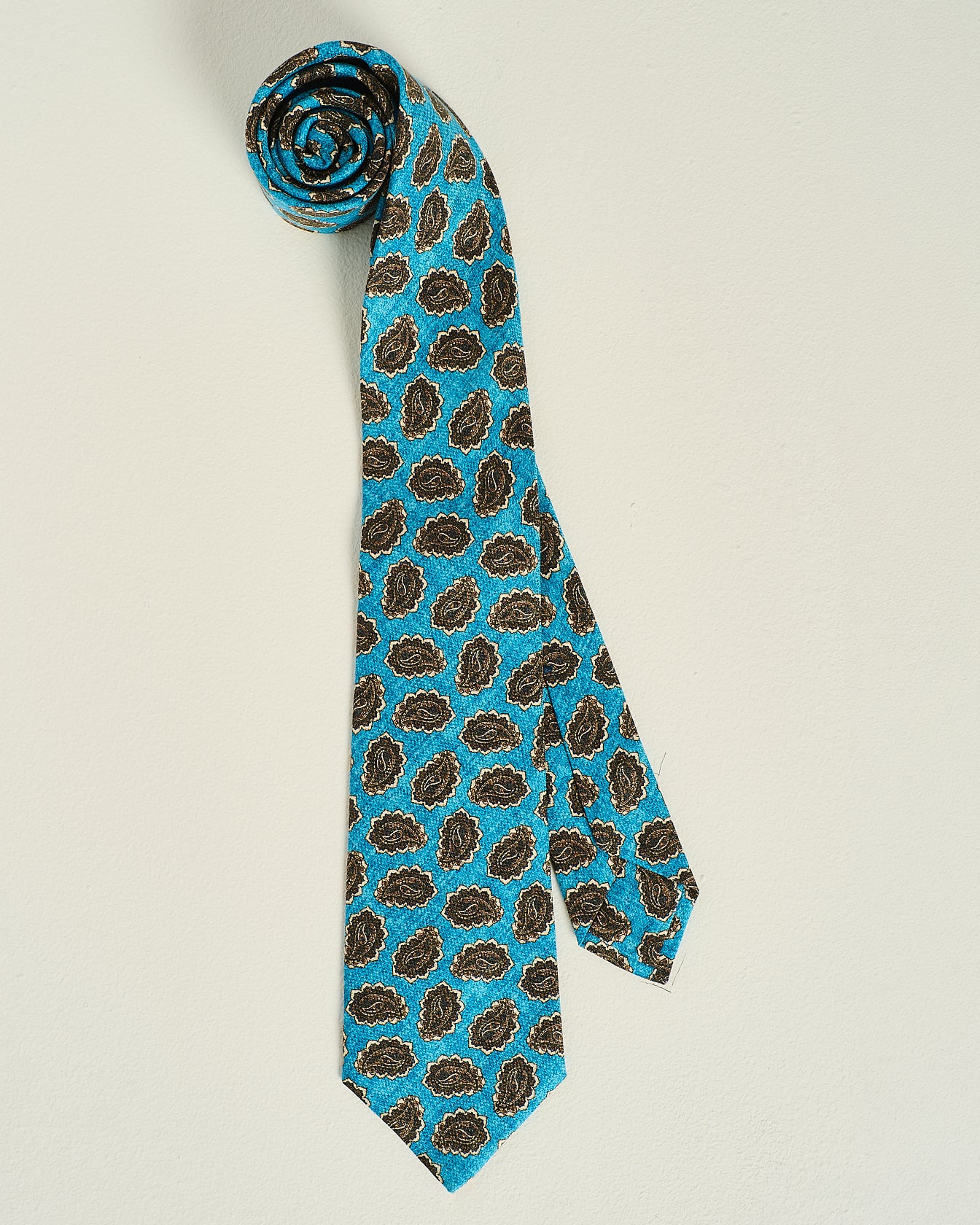 PATTERNED SILK TIE