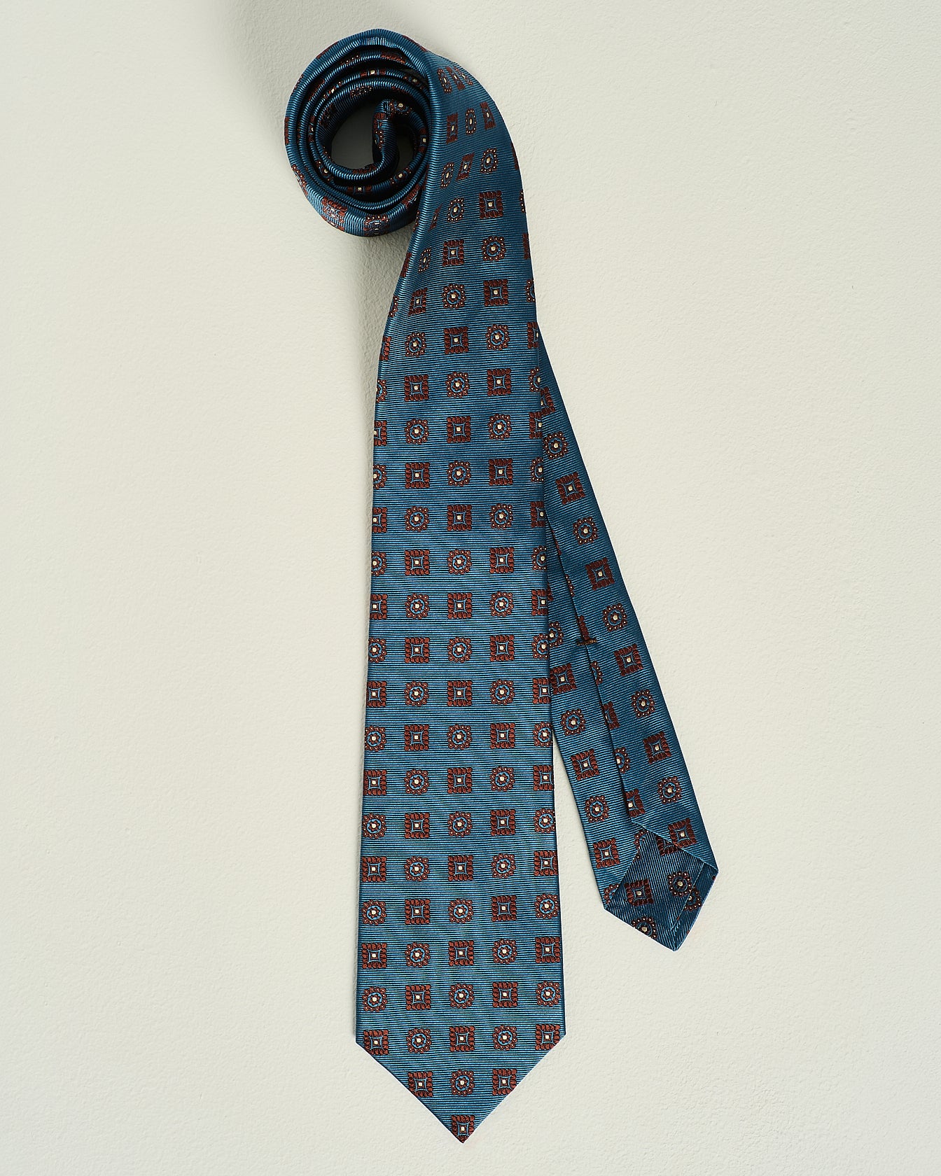 PATTERNED SILK TIE