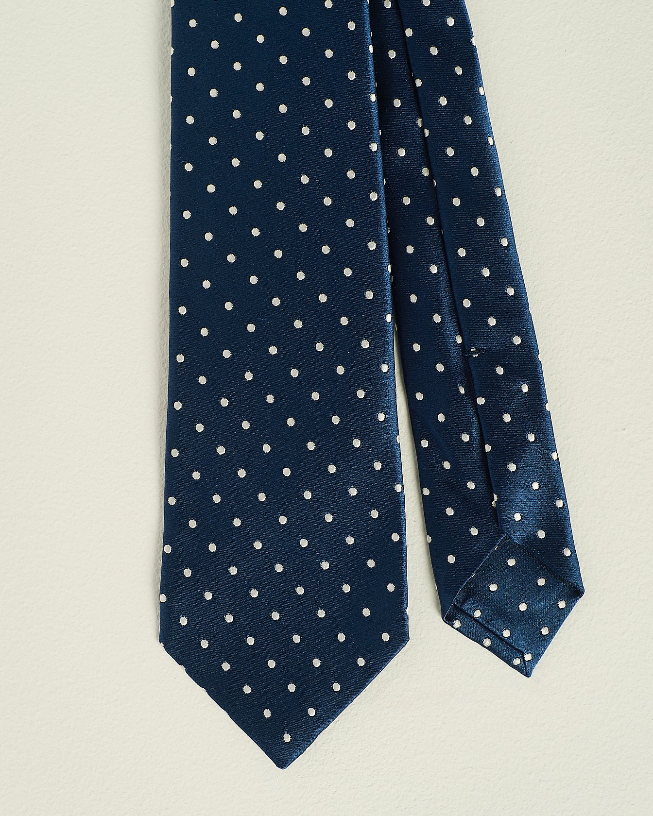 PATTERNED SILK TIE
