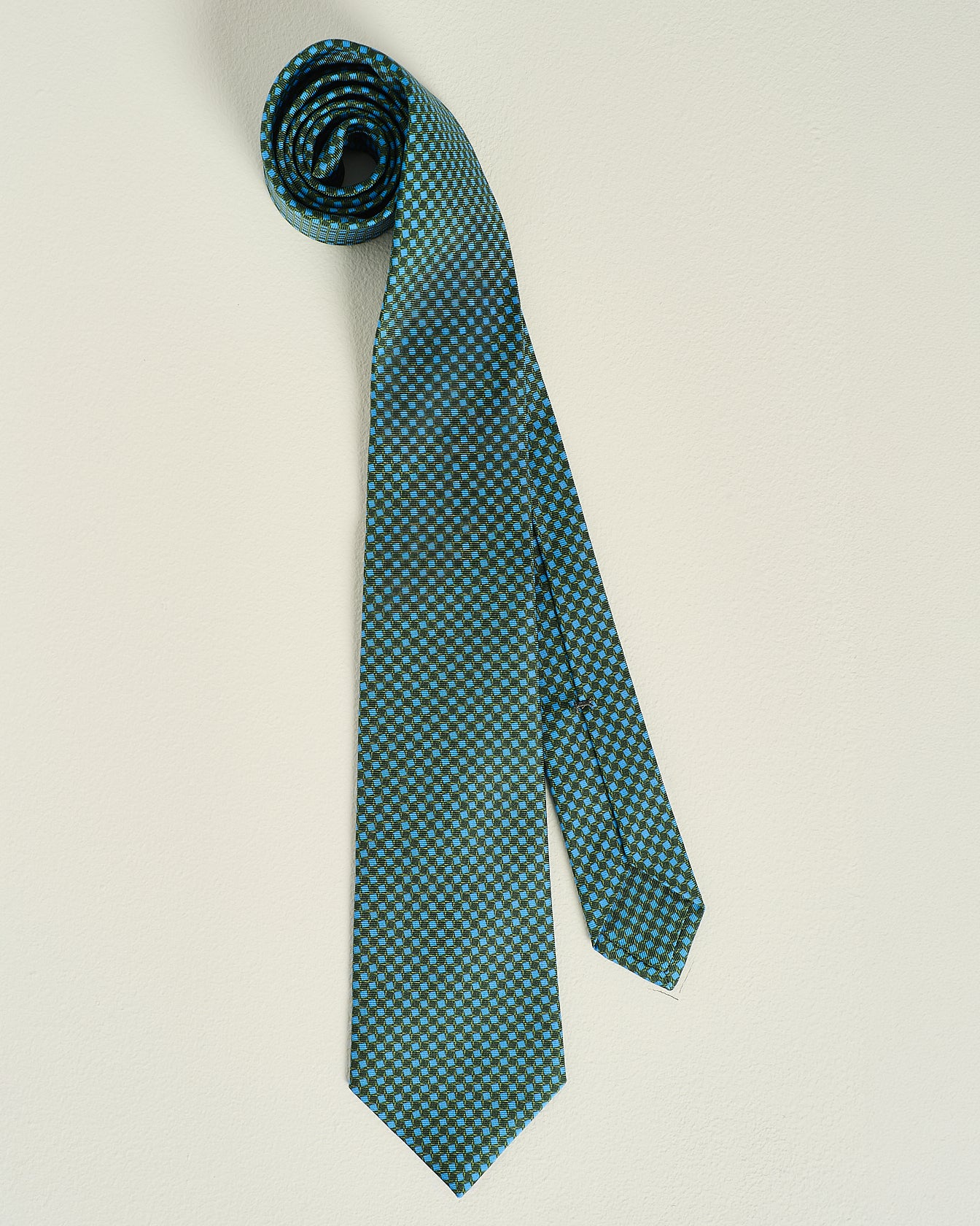 PATTERNED SILK TIE