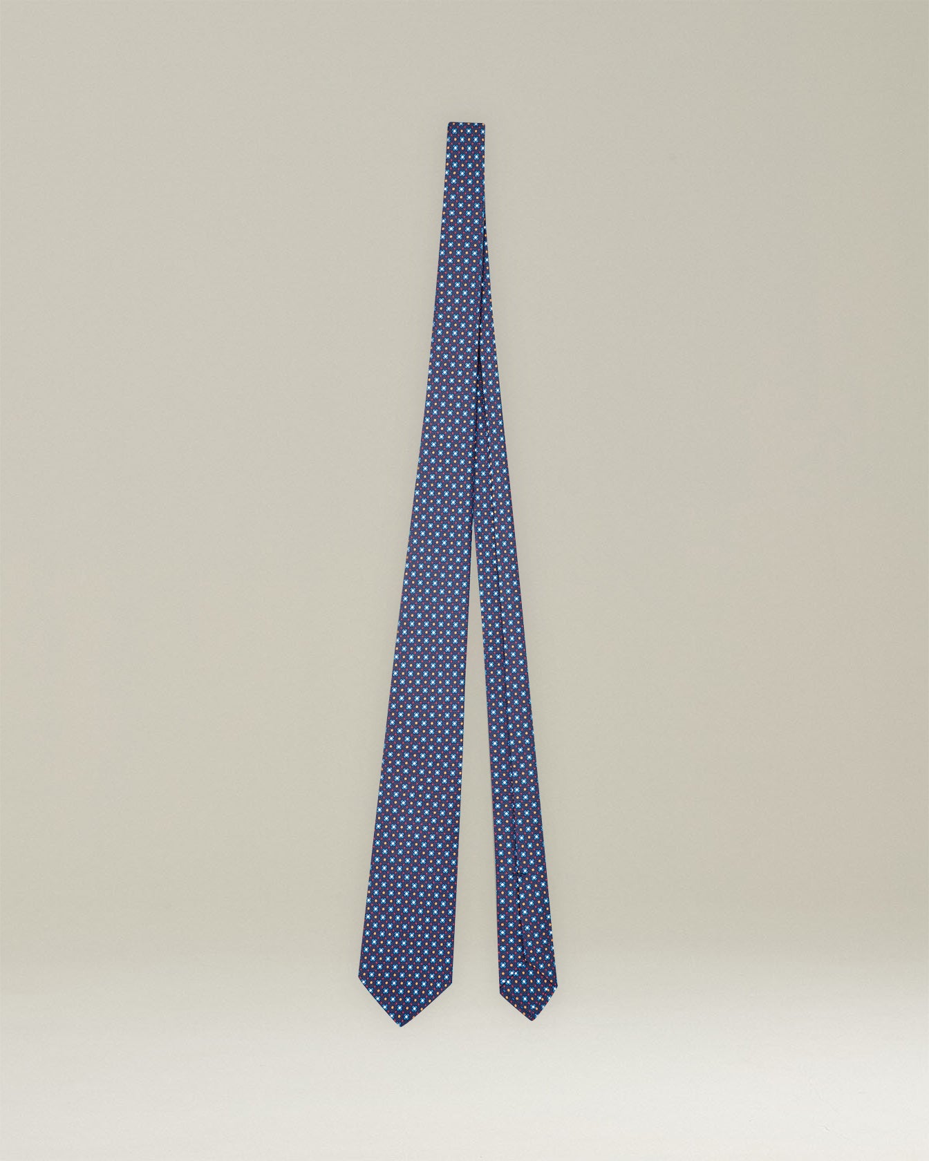 PATTERNED SILK TIE