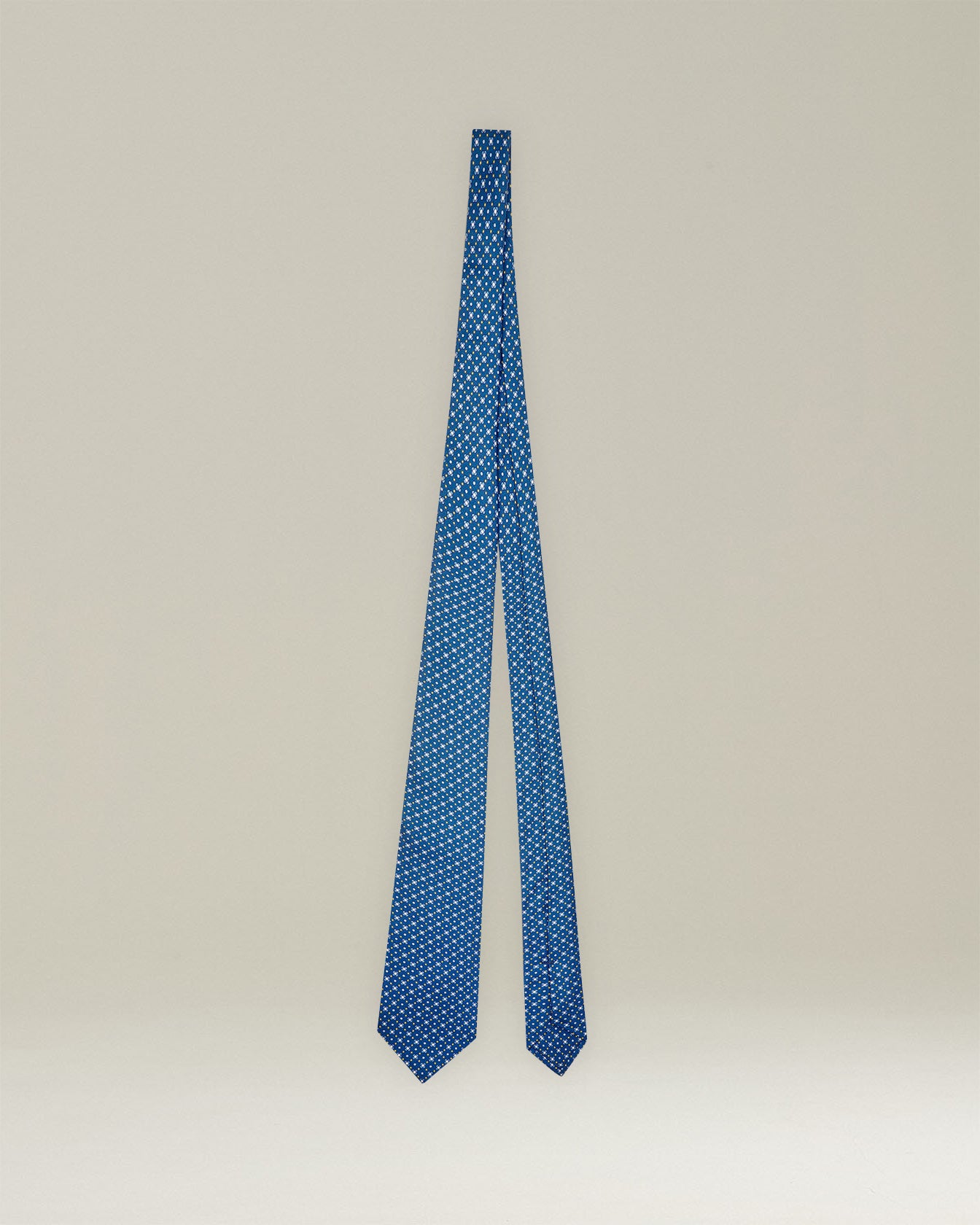 PATTERNED SILK TIE