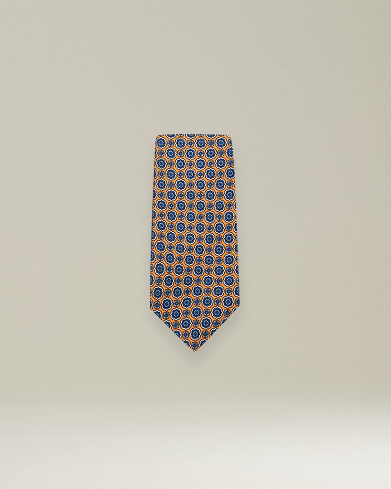 PATTERNED SILK TIE