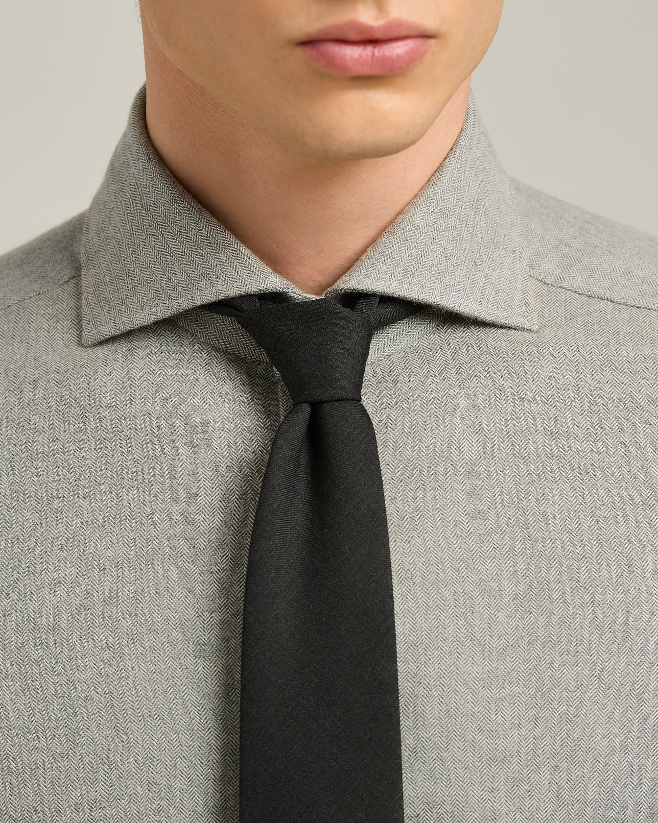 PURE WOOL TIE