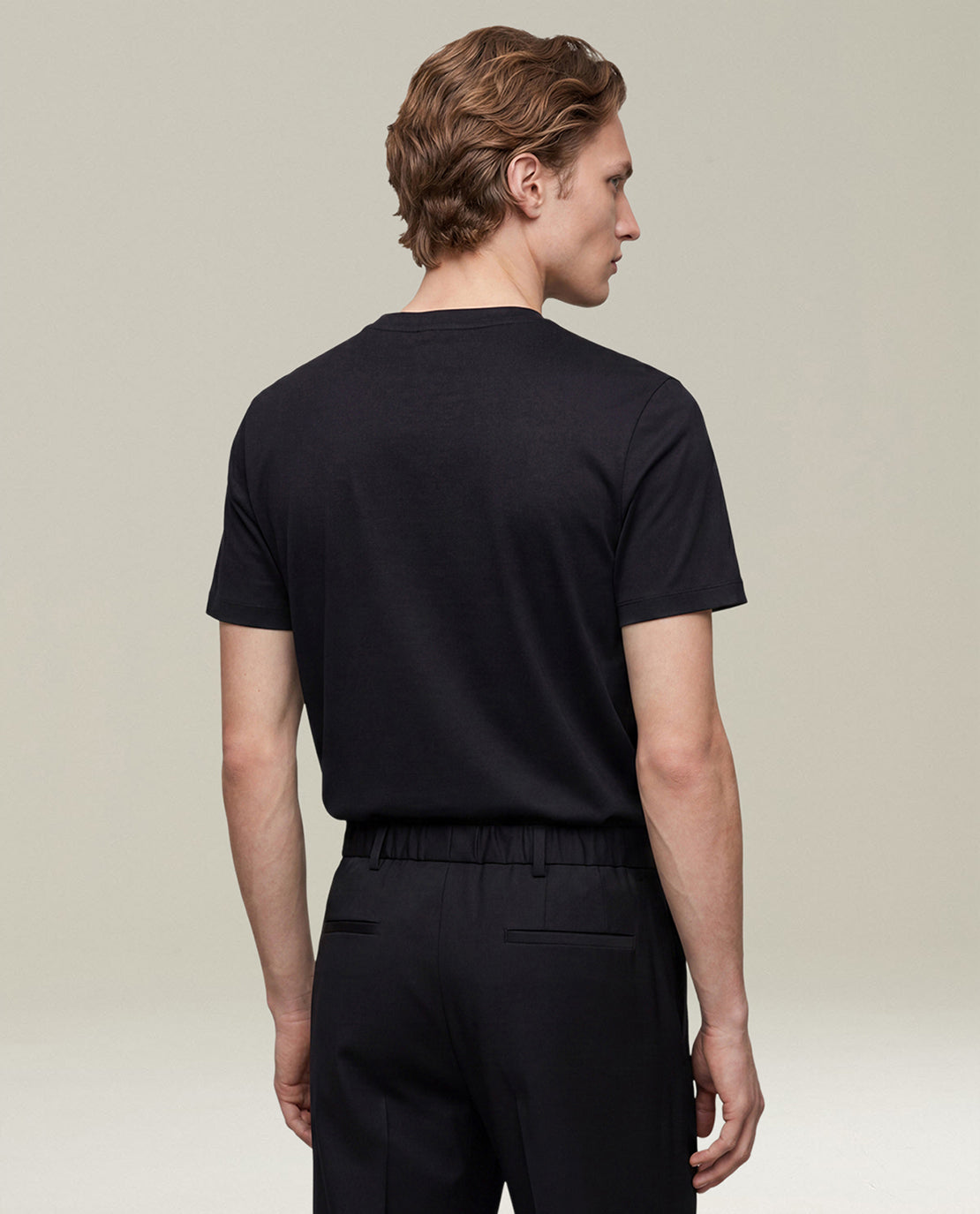 BLACK CREW-NECK T-SHIRT