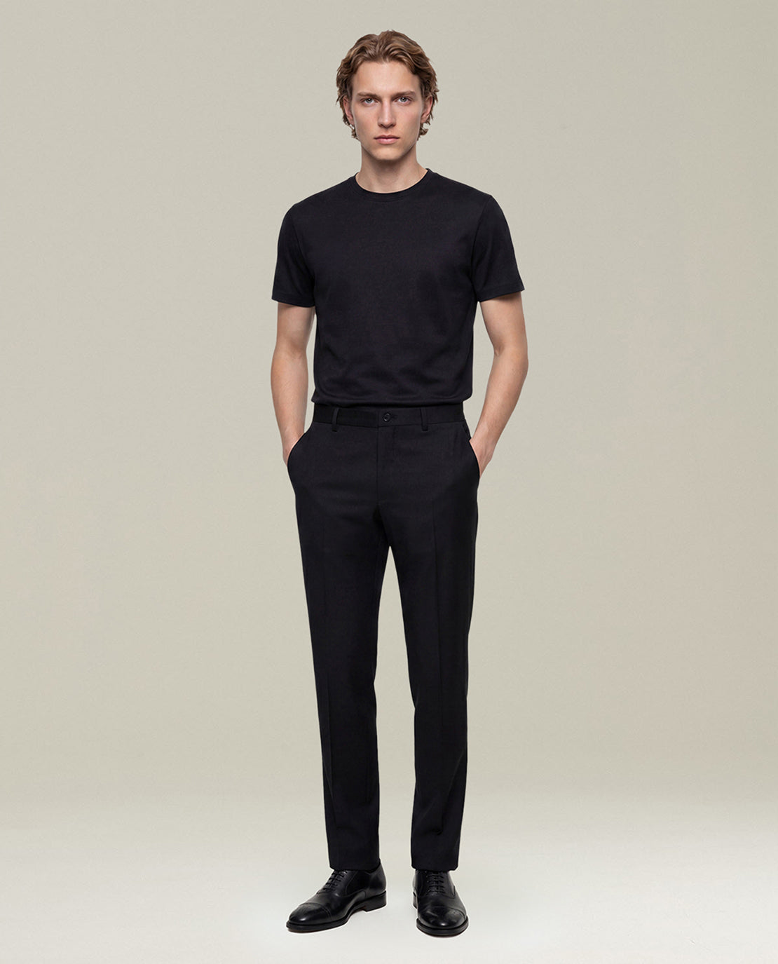 BLACK CREW-NECK T-SHIRT