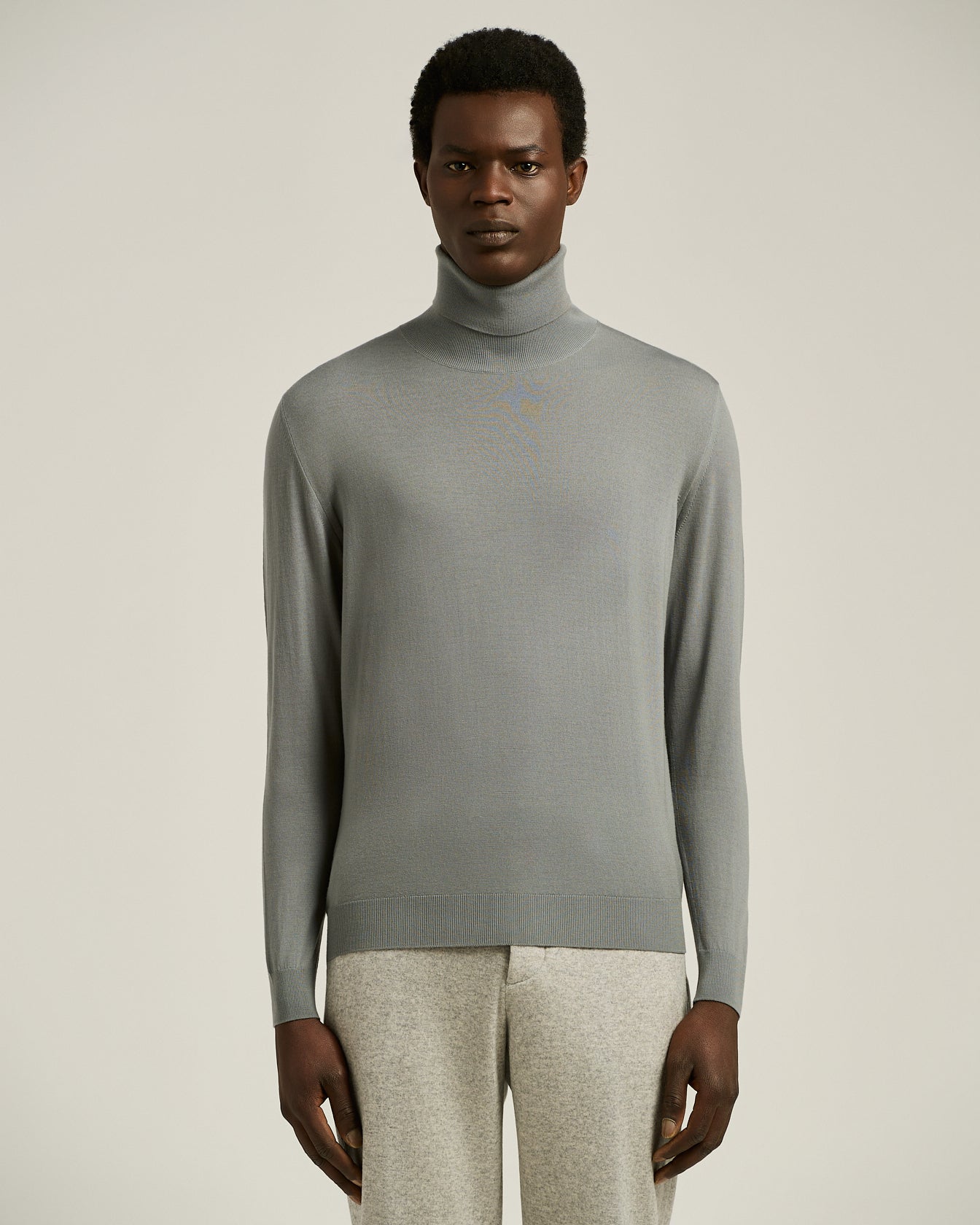 BLUE DIAMOND TURTLENECK TOP