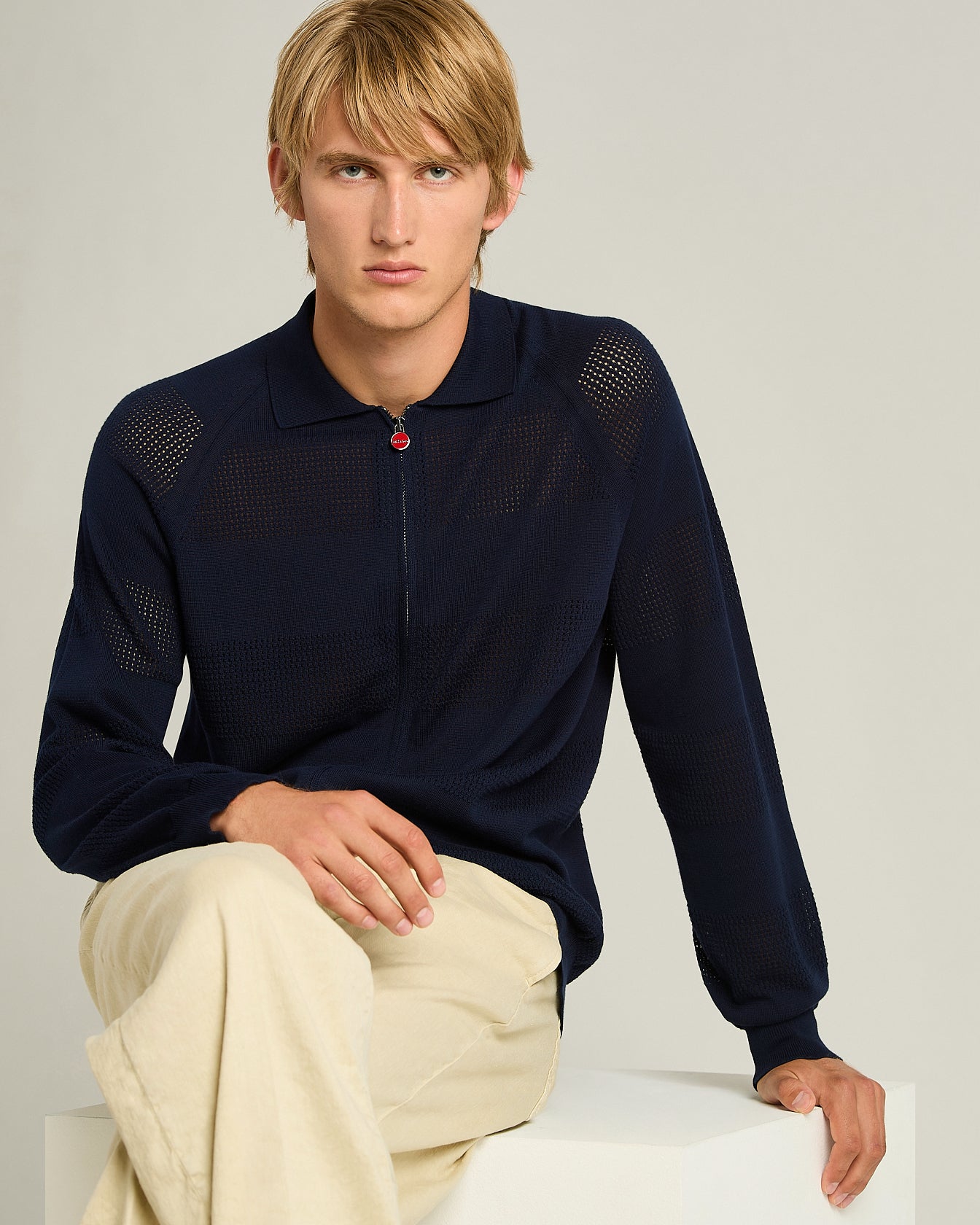 LONG-SLEEVED ZIPPED BOMBER JACKET