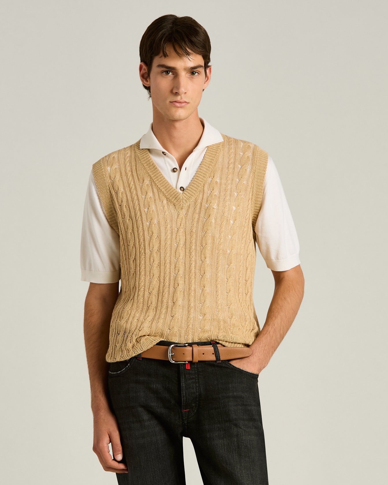 Men's pure linen cable knit V-neck beige vest | Kiton Men's pure linen cable knit V-neck beige vest | Kiton